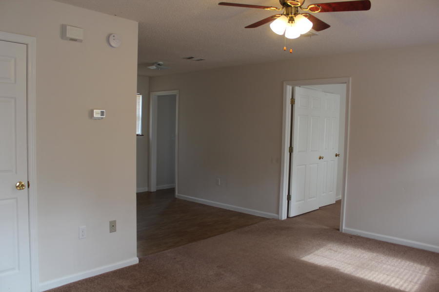 JUNIPER LAKE UNIT 3 - Residential Lease