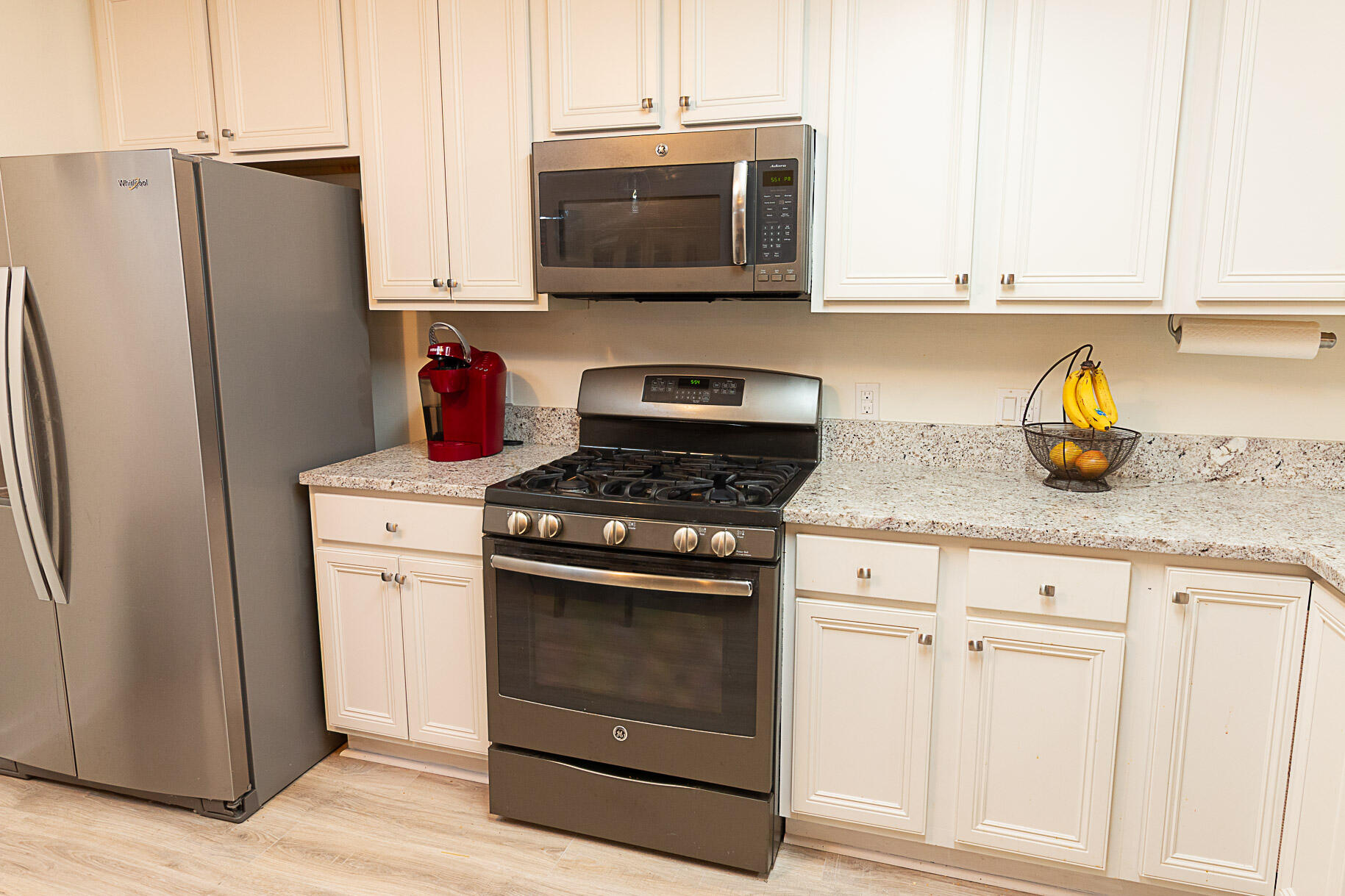 COLLEGE OAKS - Residential