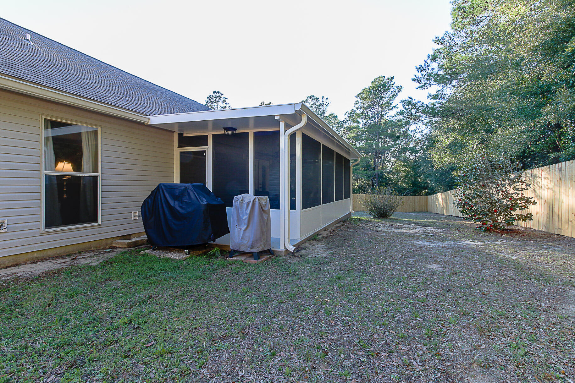 COLLEGE OAKS - Residential