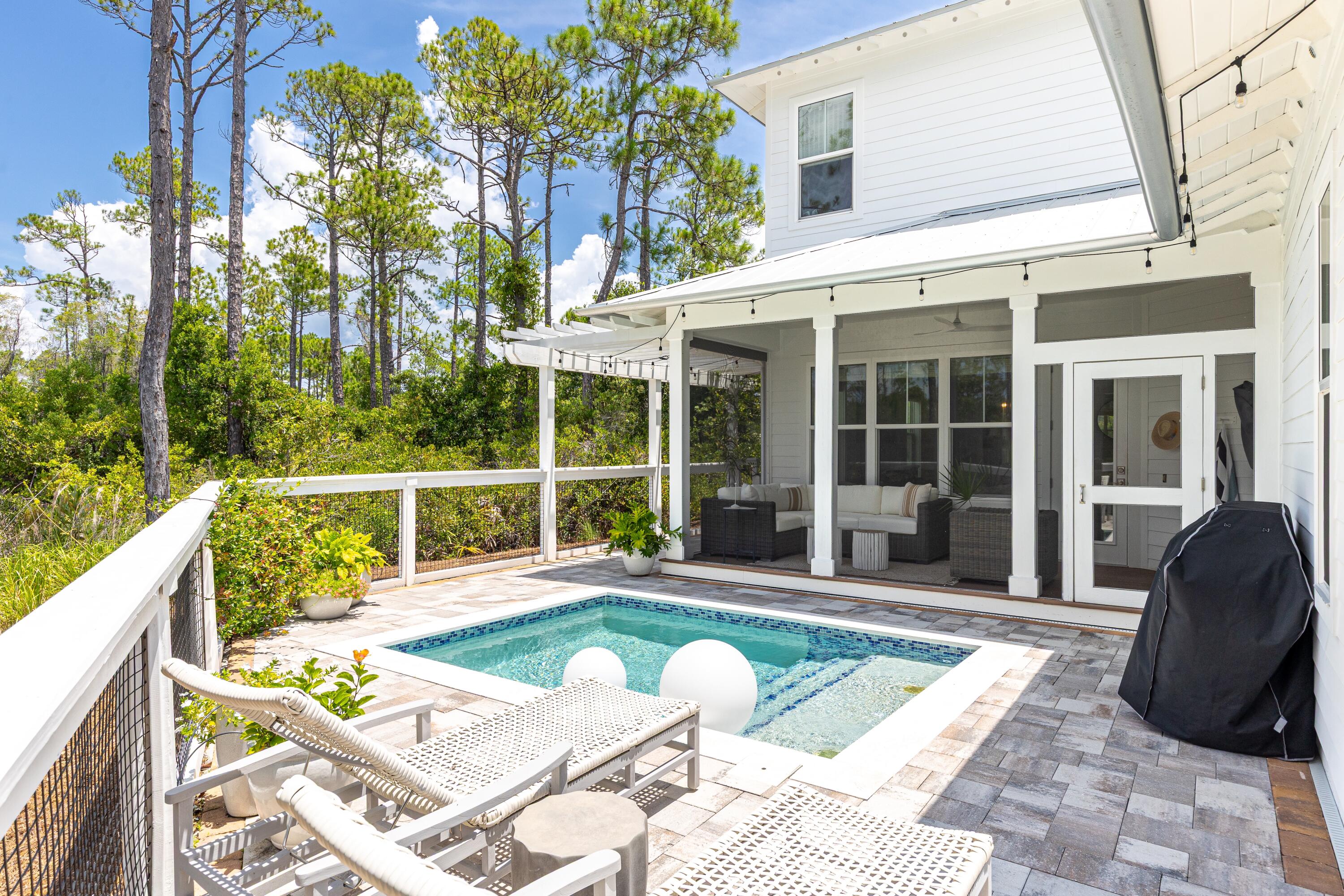 NATUREWALK AT SEAGROVE - Residential
