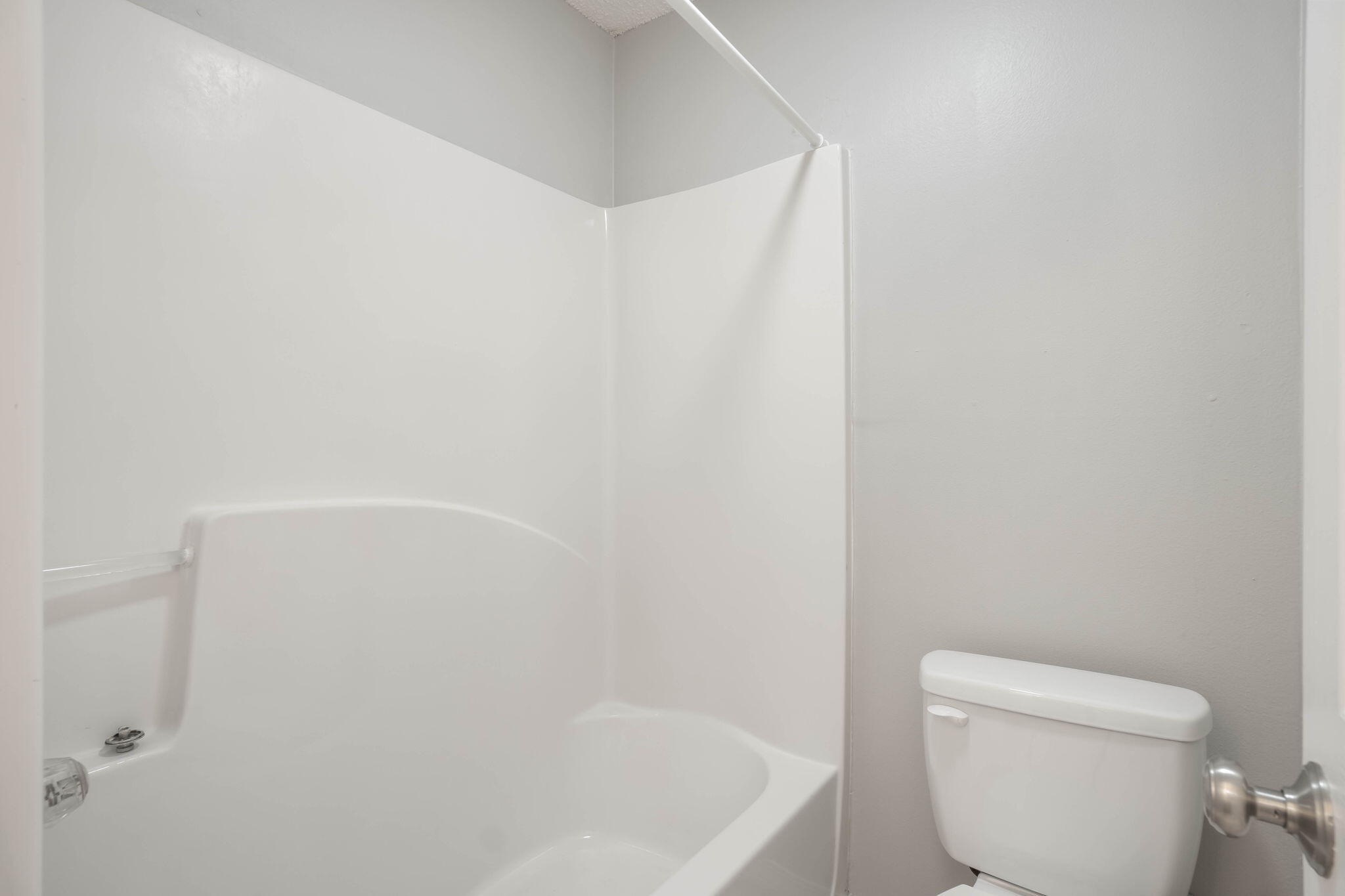JERNIGAN ACRES 2ND ADDN - Residential Lease