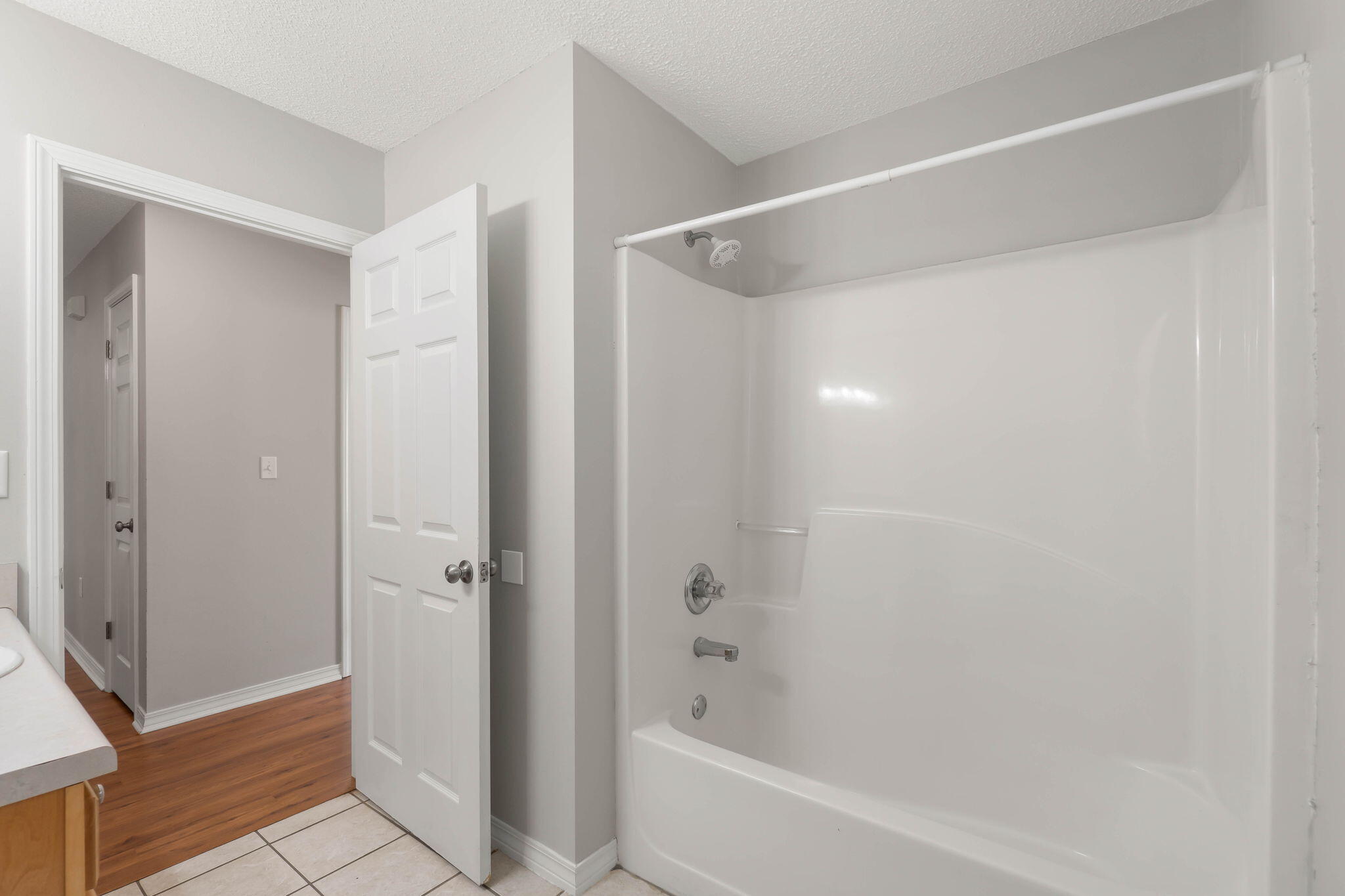 JERNIGAN ACRES 2ND ADDN - Residential Lease
