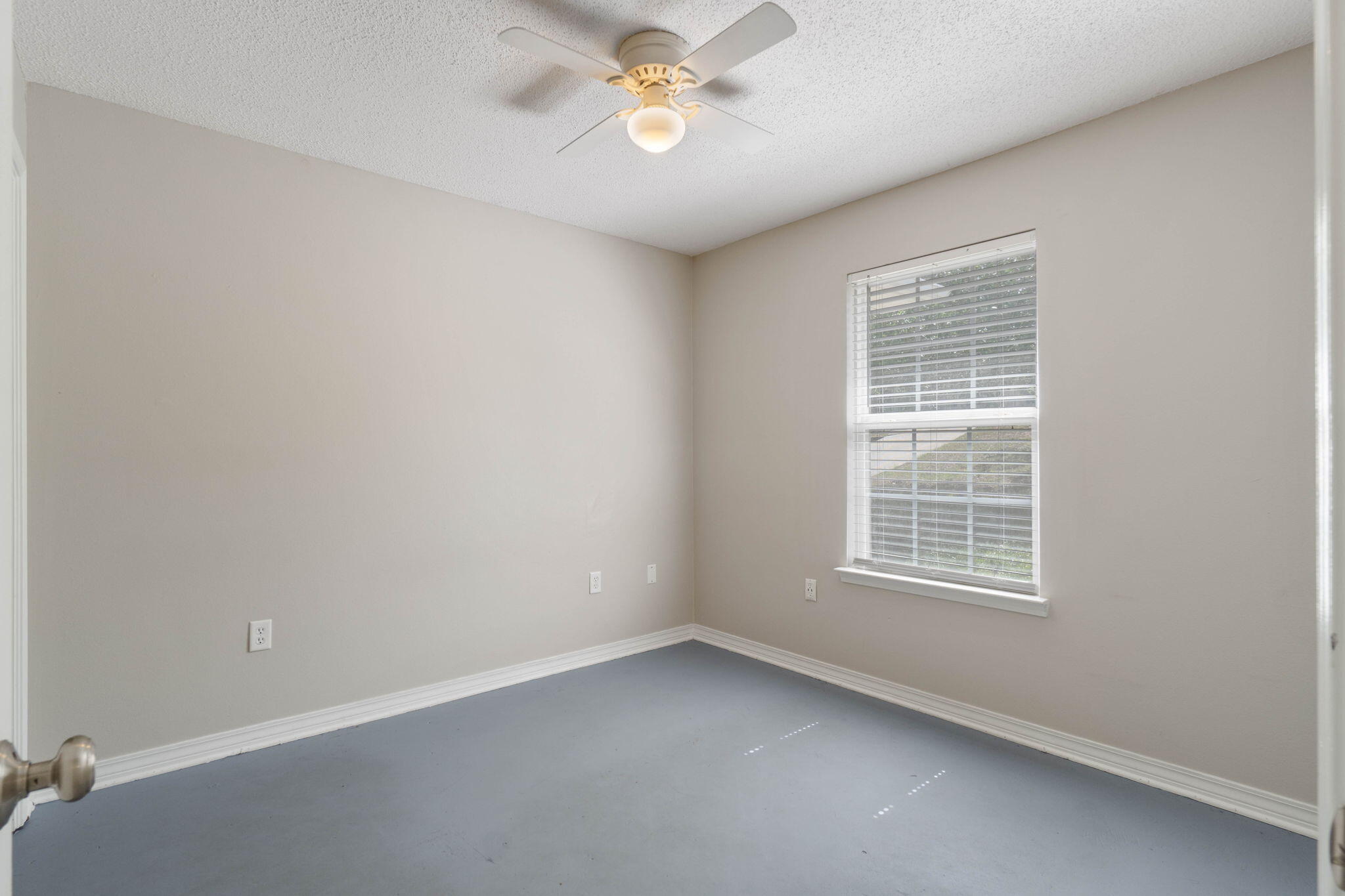 JERNIGAN ACRES 2ND ADDN - Residential Lease