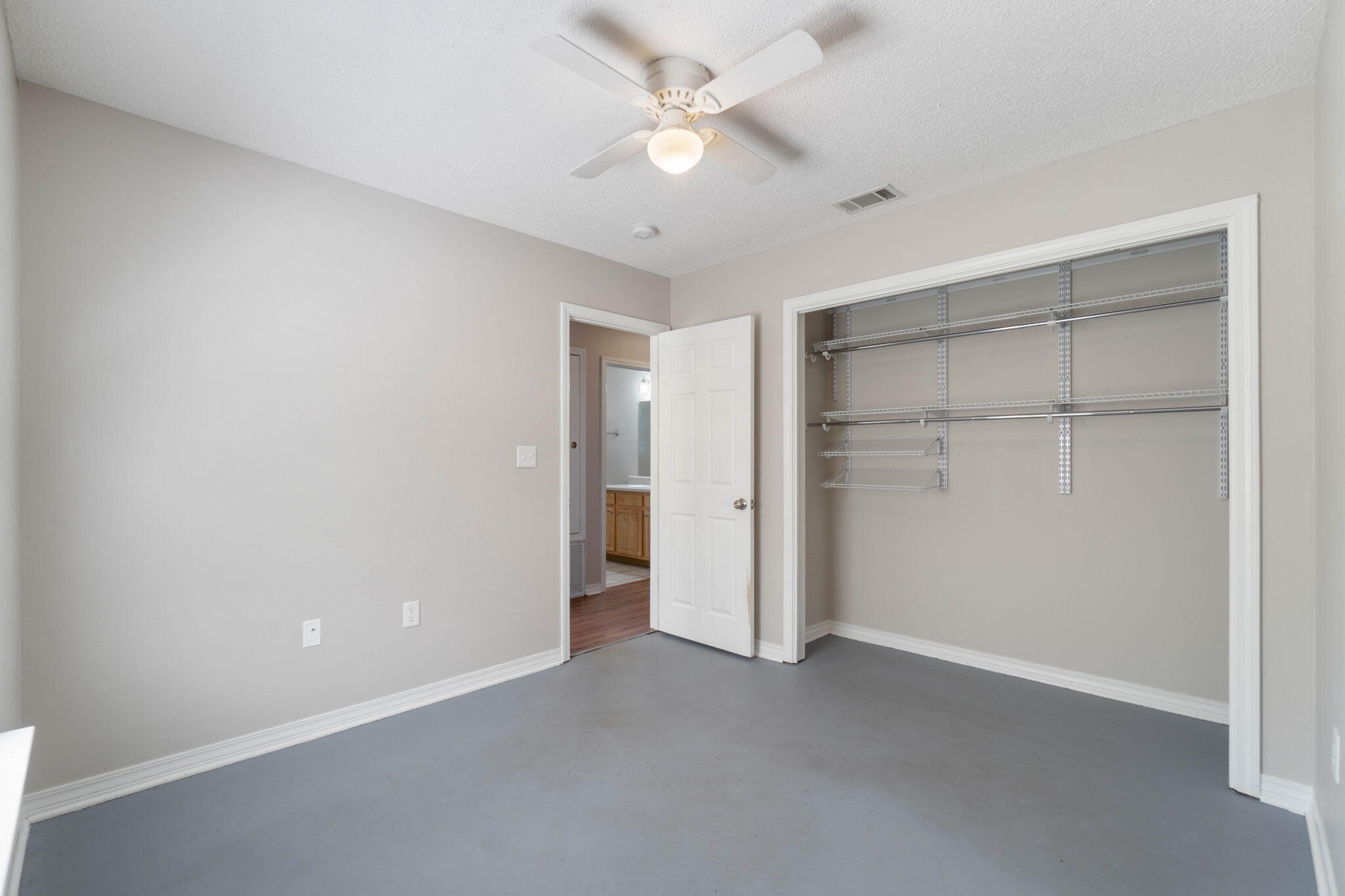JERNIGAN ACRES 2ND ADDN - Residential Lease