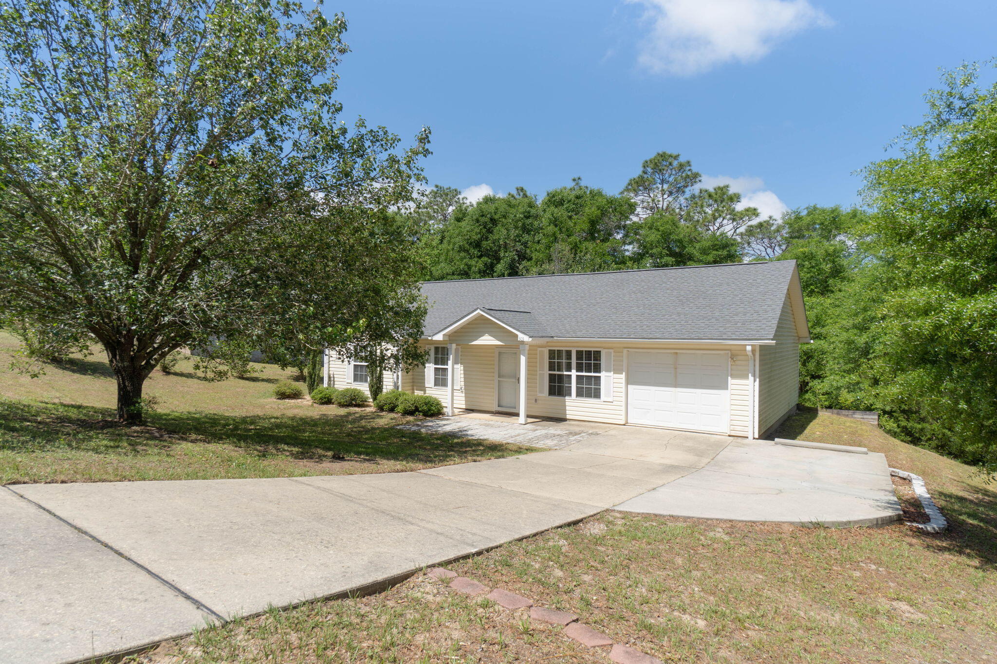JERNIGAN ACRES 2ND ADDN - Residential Lease