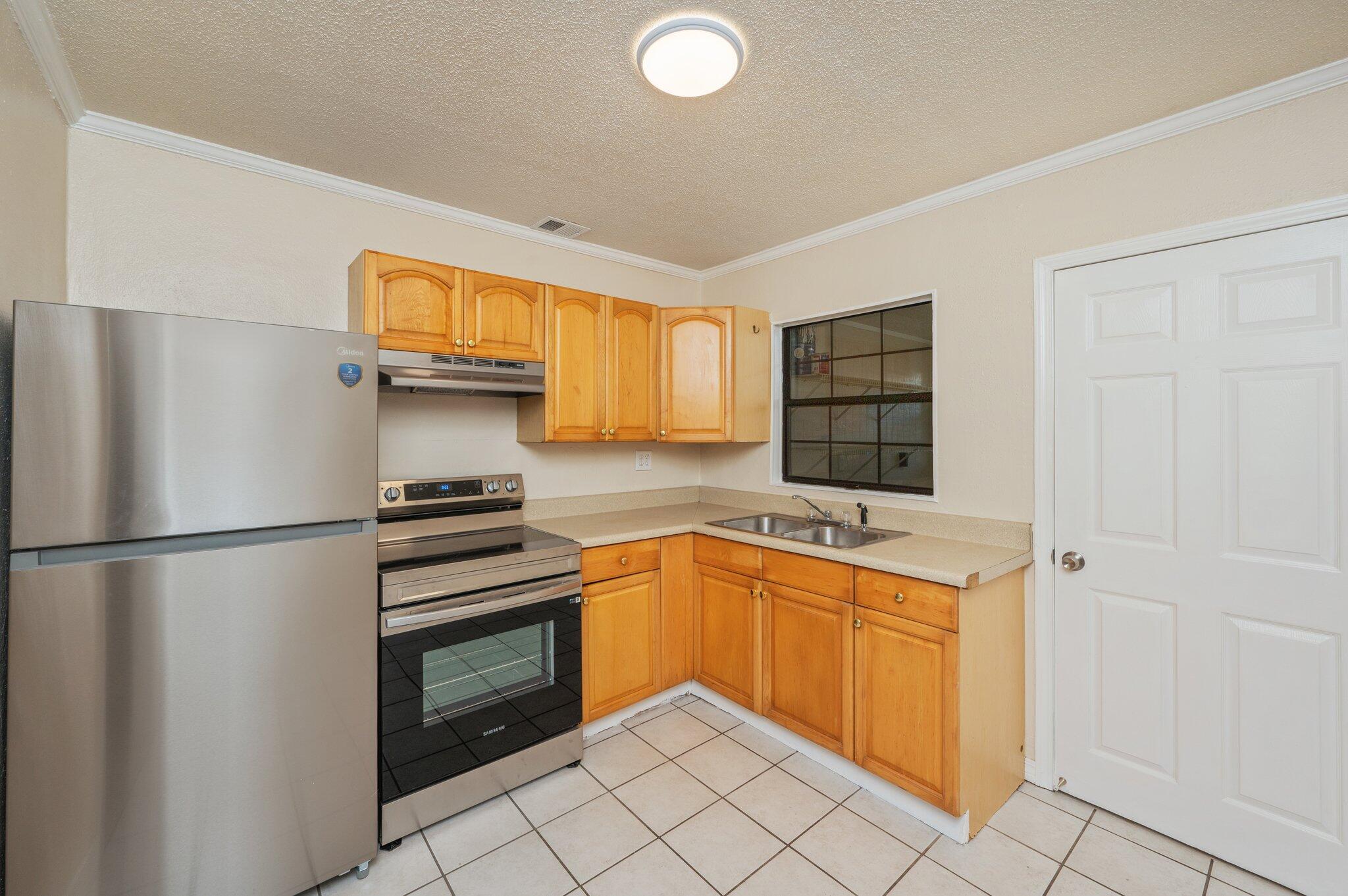 Valparaiso Plat #15 Lot 5 Blk 21 - Residential Lease