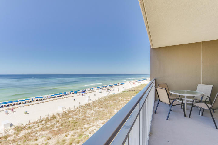 EMERALD BEACH PH 1 - Residential