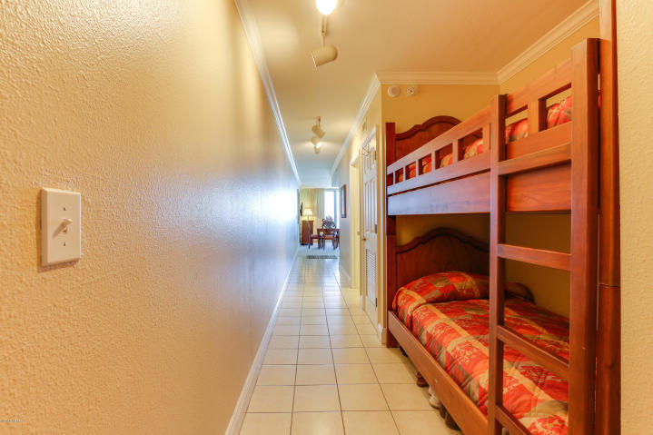 EMERALD BEACH PH 1 - Residential