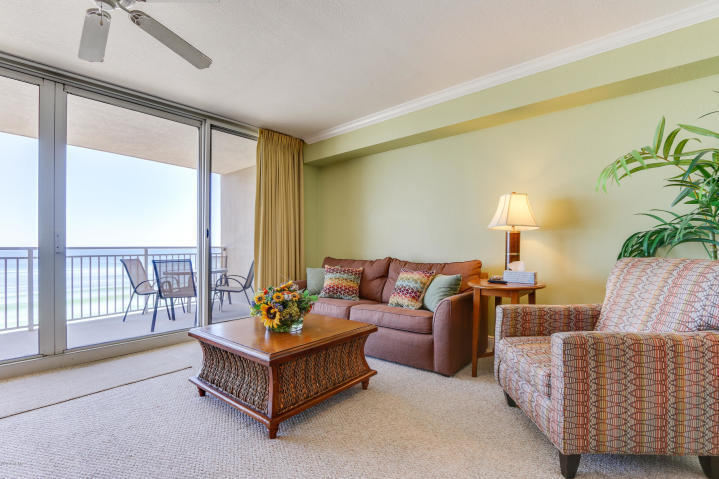 EMERALD BEACH PH 1 - Residential