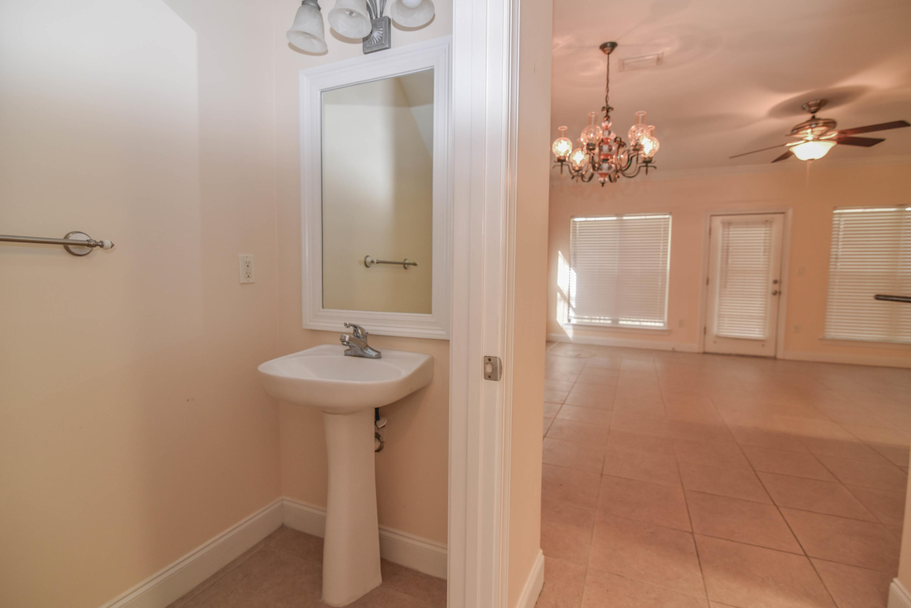 OLD BAY VILLAGE TOWNHOMES - Residential Lease