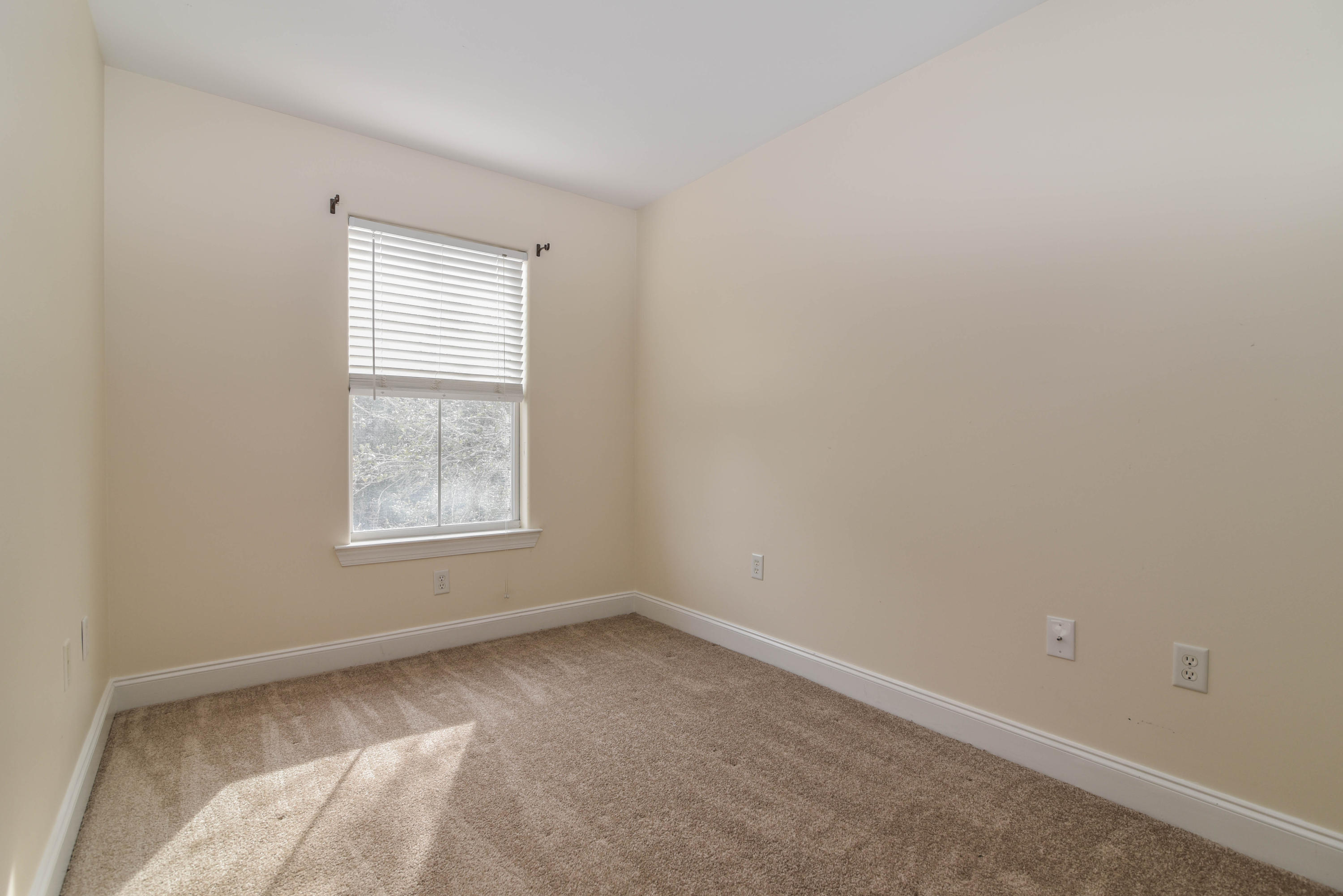 OLD BAY VILLAGE TOWNHOMES - Residential Lease