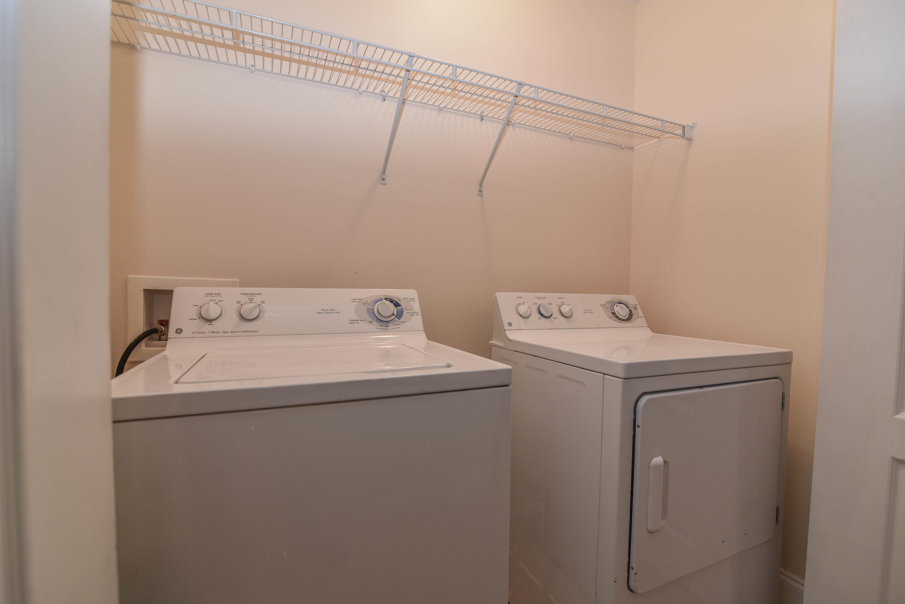 OLD BAY VILLAGE TOWNHOMES - Residential Lease