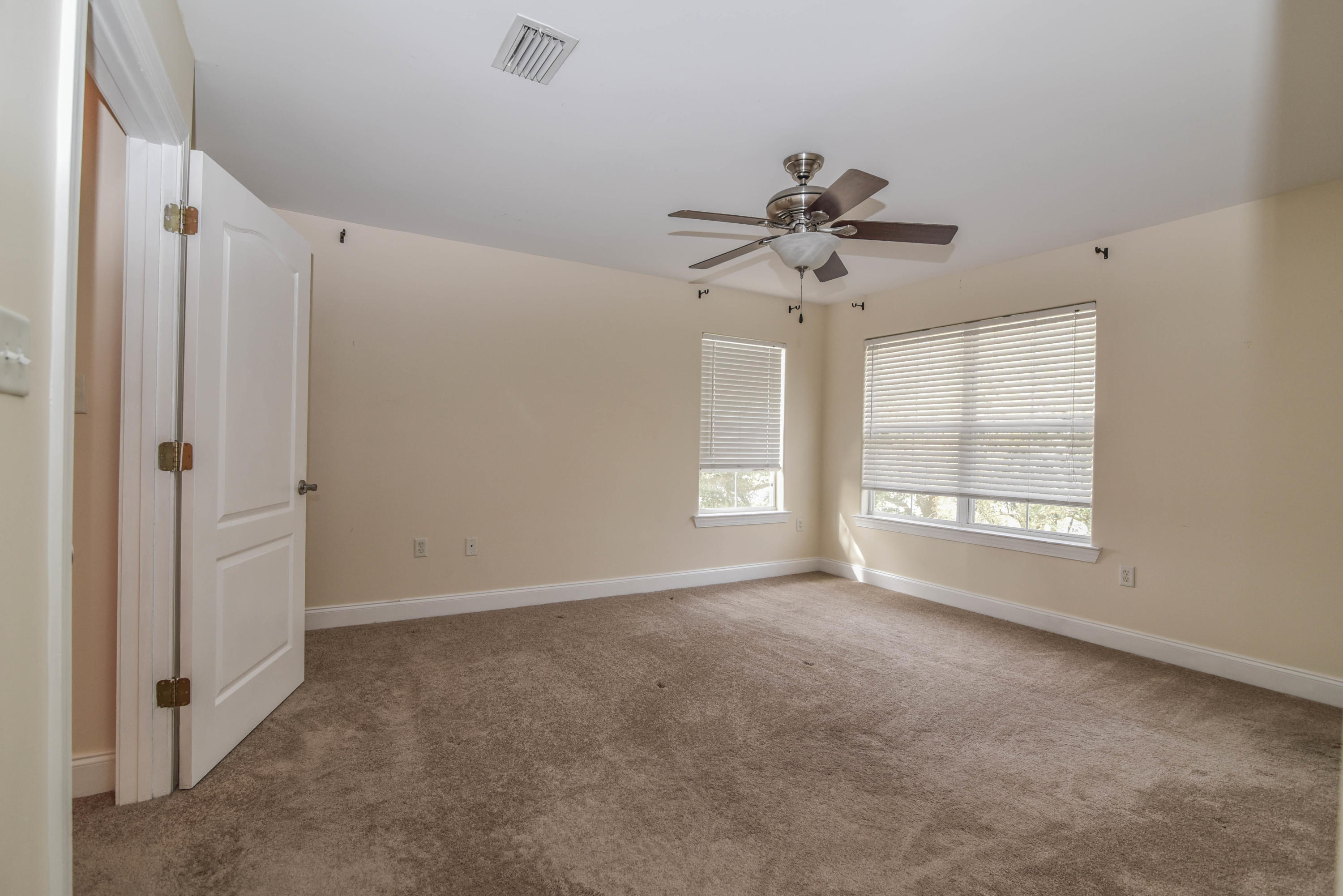 OLD BAY VILLAGE TOWNHOMES - Residential Lease
