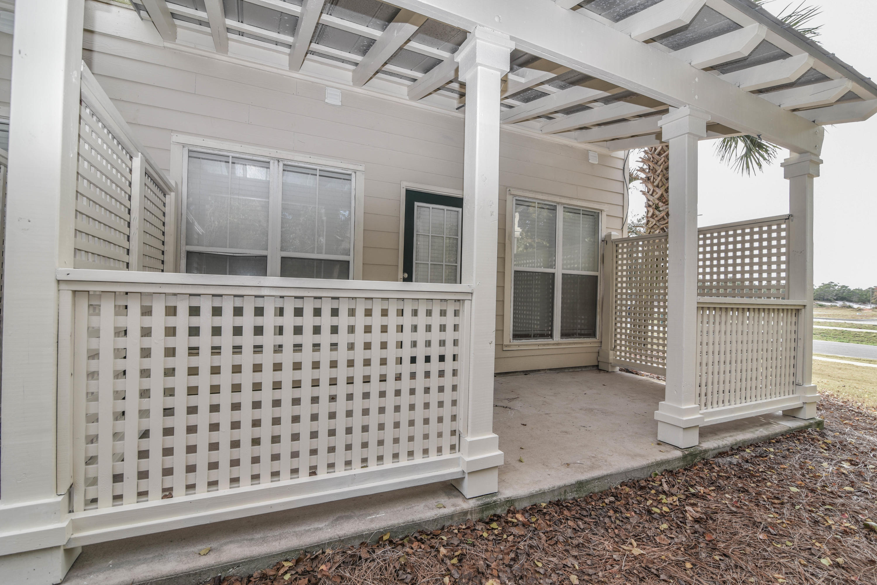 OLD BAY VILLAGE TOWNHOMES - Residential Lease