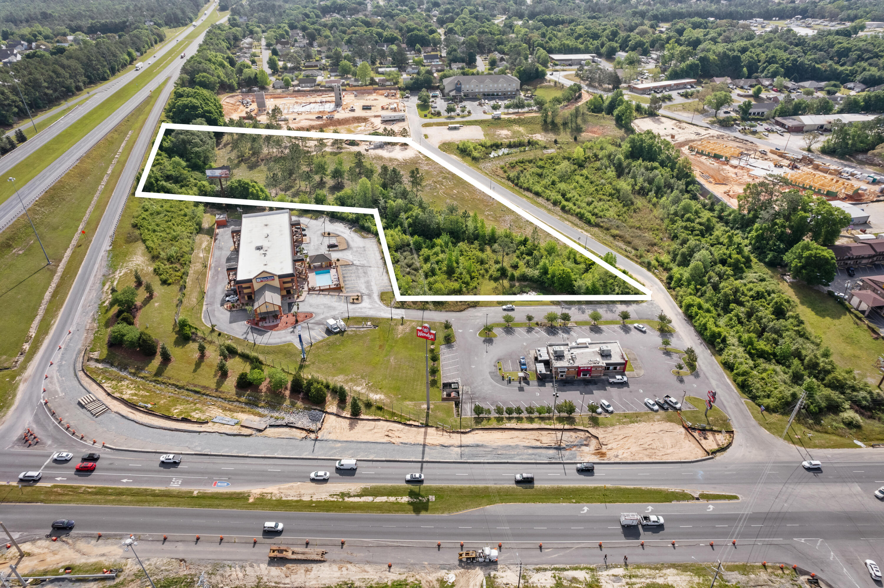 Now available for sale are 6 acre parcel located in the heart of development in Crestview, FL. . This property is surrounded by the new phase of The Waters apartments, Crestview Commons, Lowe's, Walmart, Chik-fil-A, Aldi, and countless other retail and community serving businesses. With quick access to Highway 85 and Interstate 10, the high-intensity commercial zoning allows for the broadest range of development potential in the city of Crestview. AADT is 50,000 Hwy 85 and 30,000 on I-10. Seller's are currently in the process of working connecting Southcrest Drive to John King Rd.

Pricing is on a per acre basis.