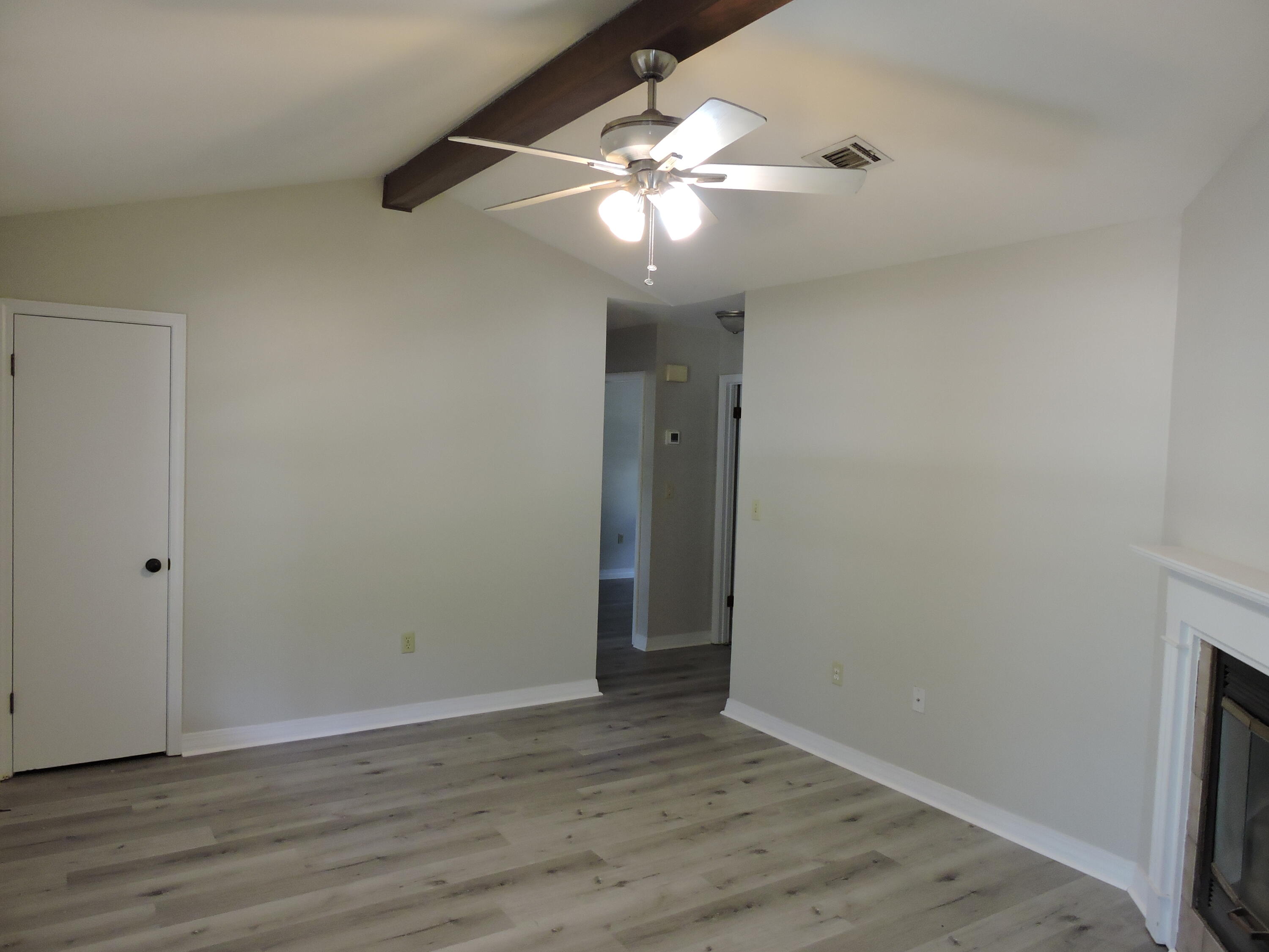 SHOAL CREEK S/D LOT 2 BLK D - Residential Lease