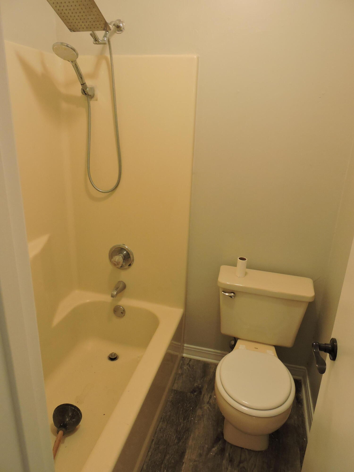 SHOAL CREEK S/D LOT 2 BLK D - Residential Lease