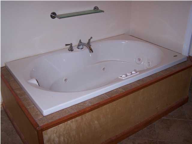 ROSEMONT S/D - Residential Lease