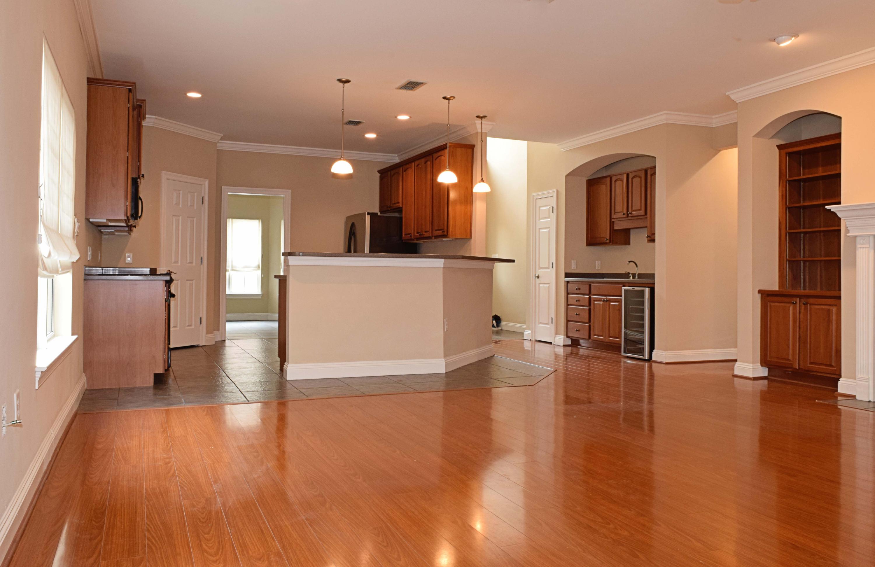 MEDITERRANEAN VILLAGE AT BLUEWATER BAY - Residential