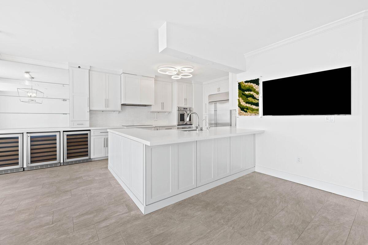 ONE BEACH CLUB DRIVE - Residential
