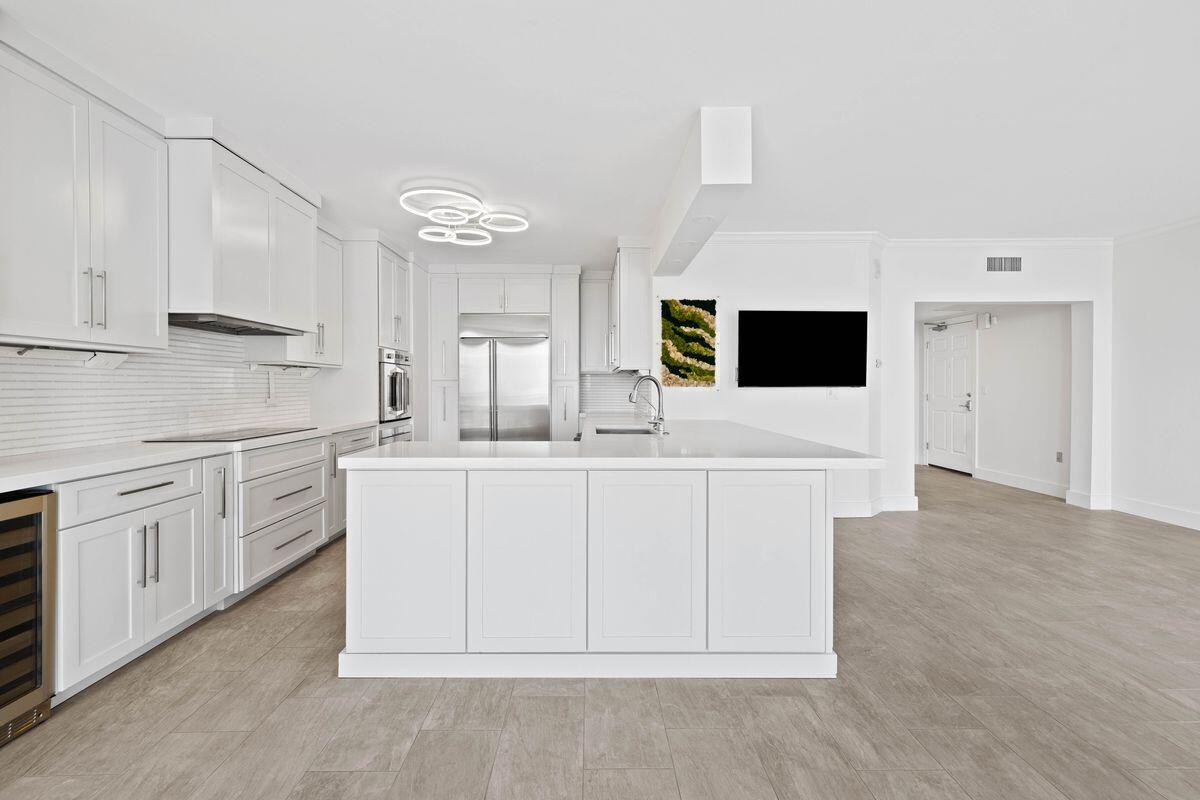 ONE BEACH CLUB DRIVE - Residential