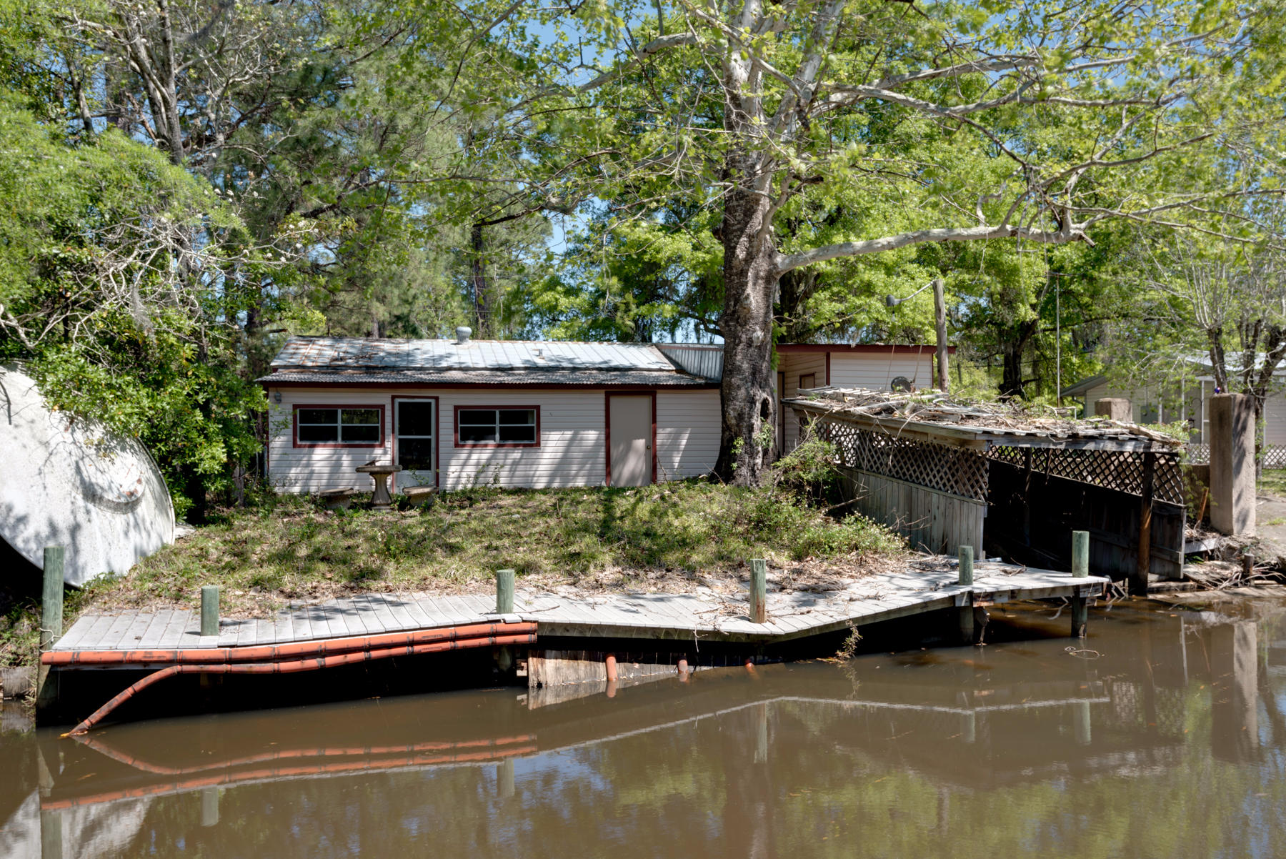 HARBOR OAKS - Residential