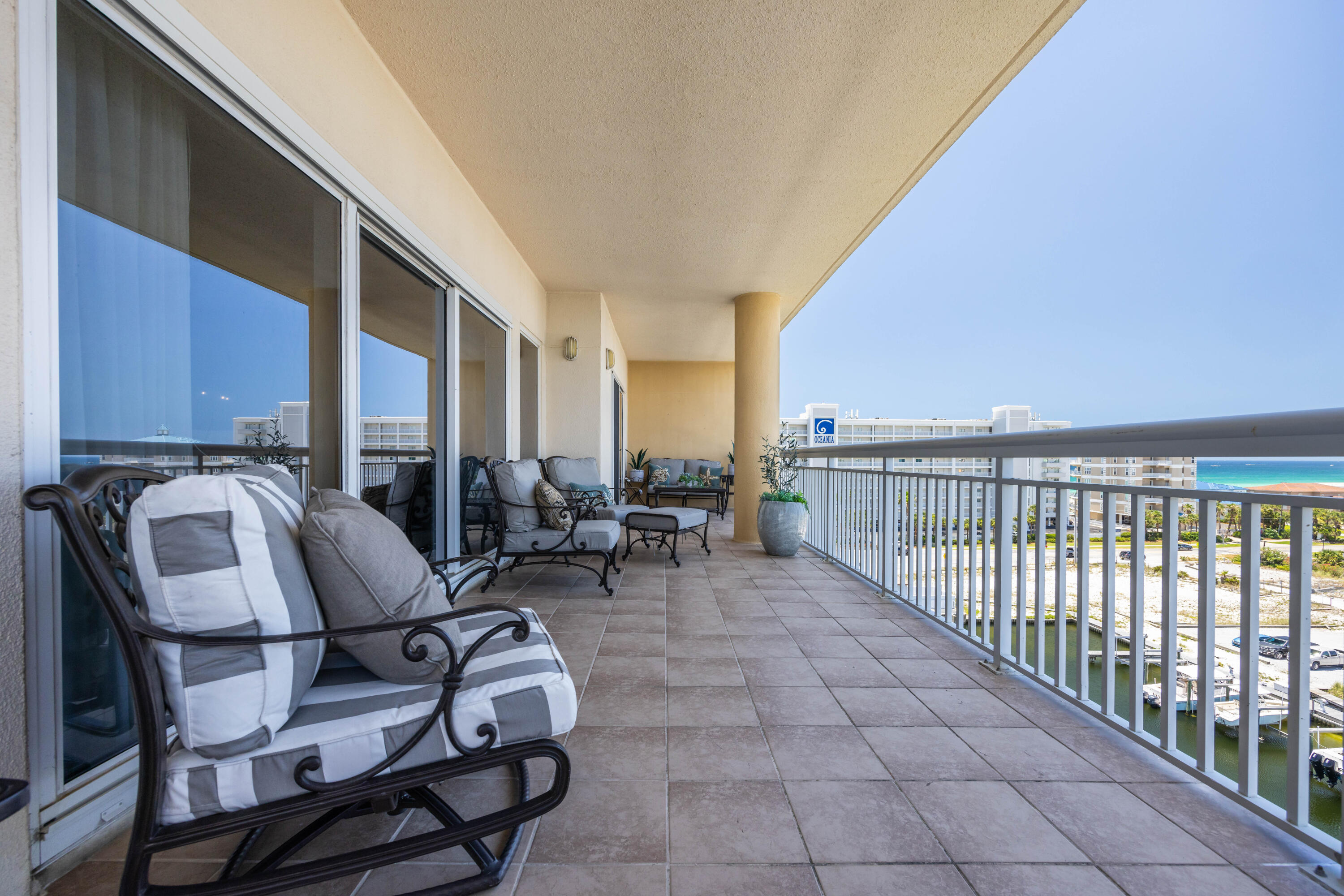 HARBOR LANDING - Residential