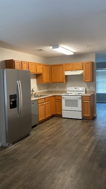ROLLING PINES - Residential Lease
