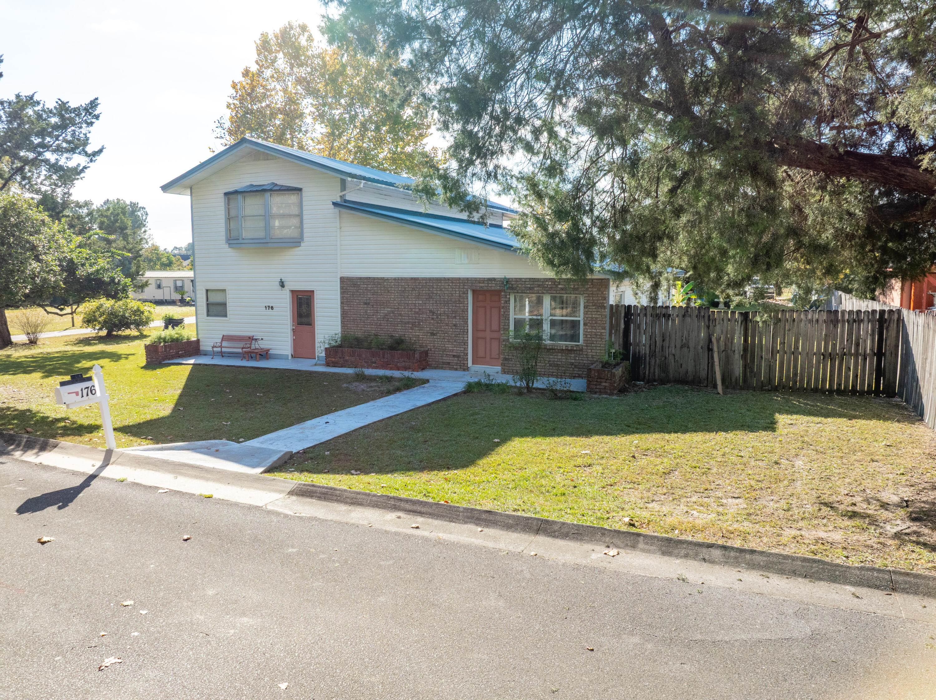 LAFAYETTE HEIGHTS - Residential