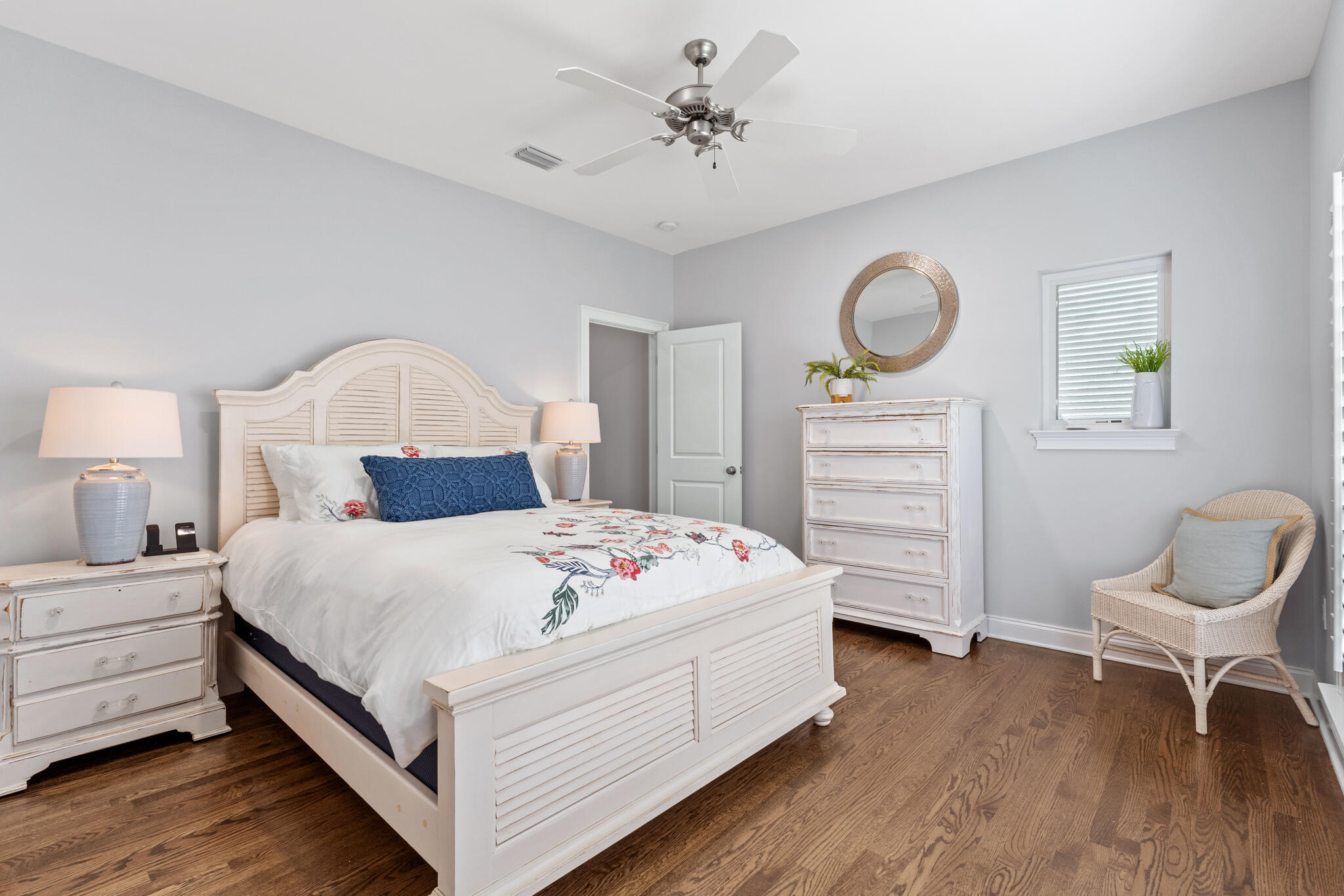 BURNT PINE - Residential