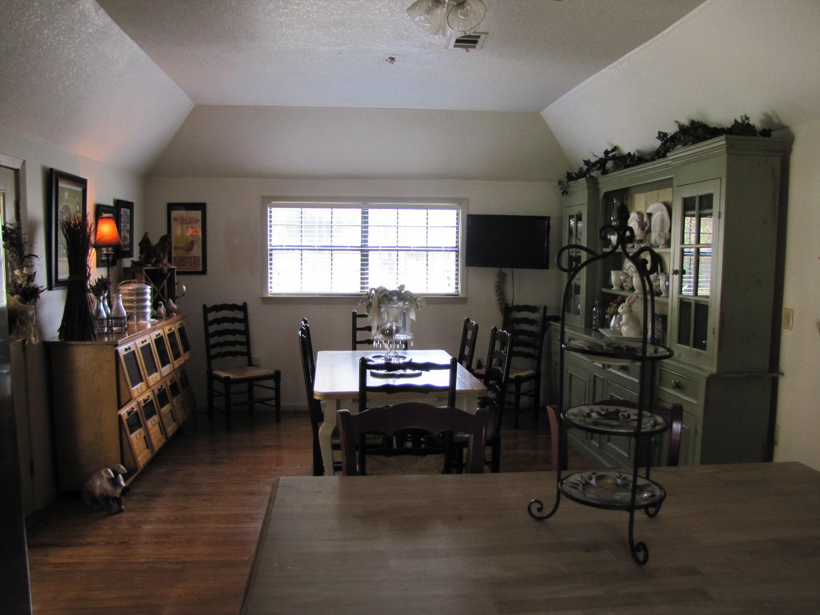 CRESTVIEW - Residential Lease