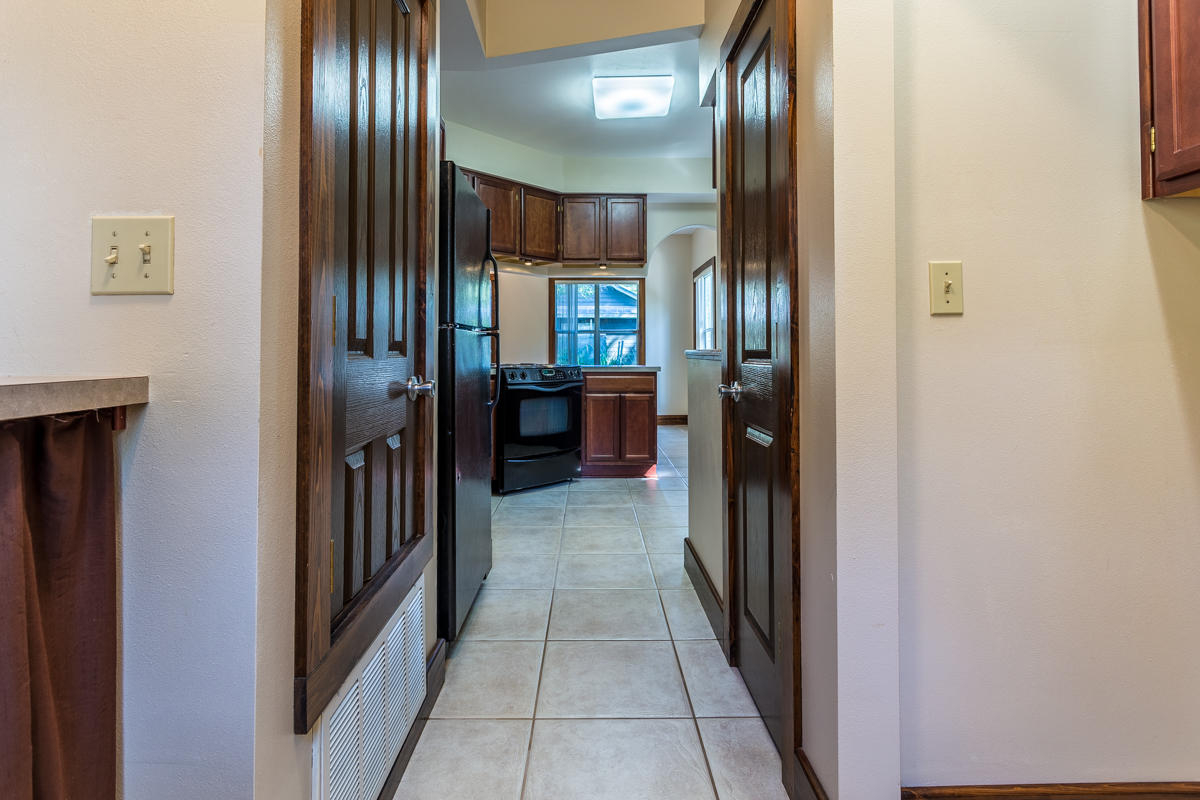 T S MITCHNERS ADD - Residential Lease