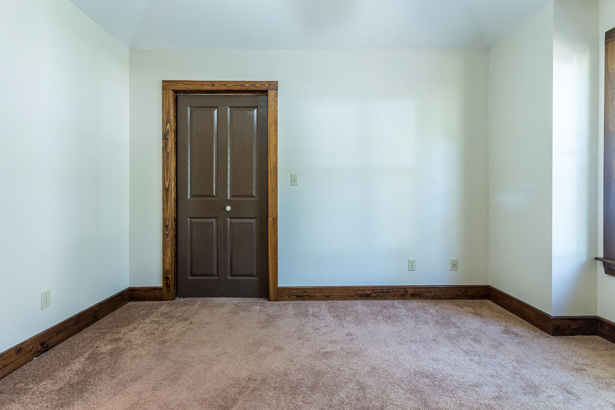 T S MITCHNERS ADD - Residential Lease