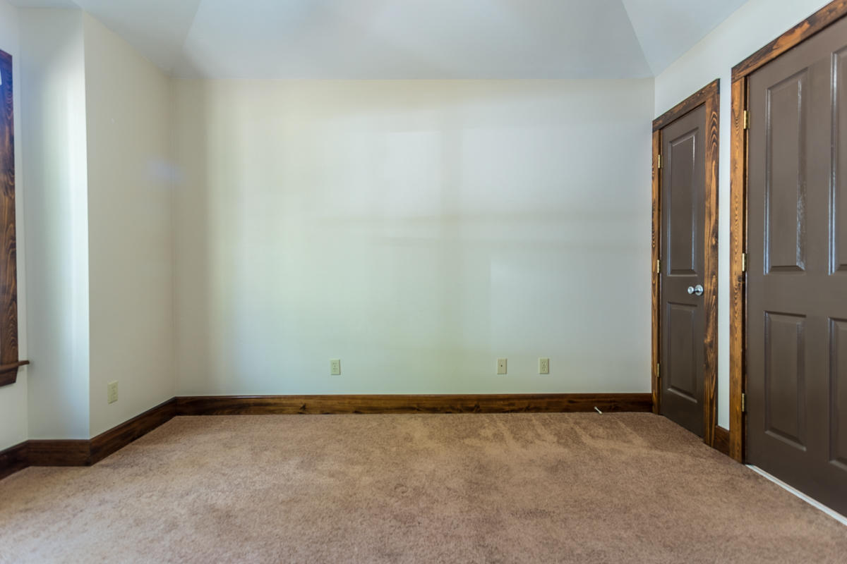T S MITCHNERS ADD - Residential Lease