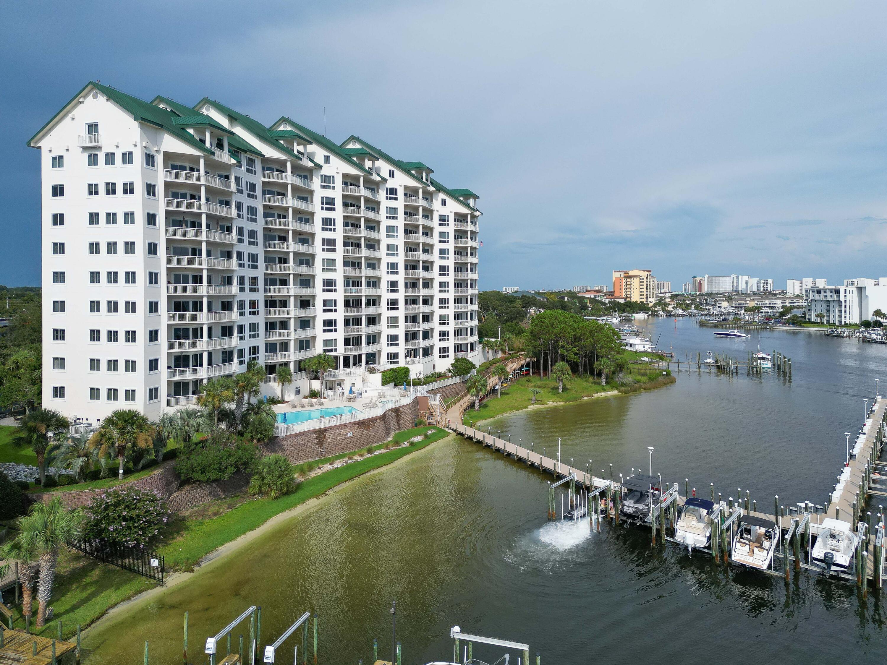GRAND HARBOR - Residential