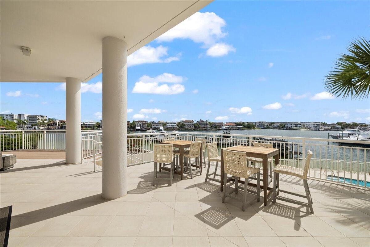 GRAND HARBOR - Residential