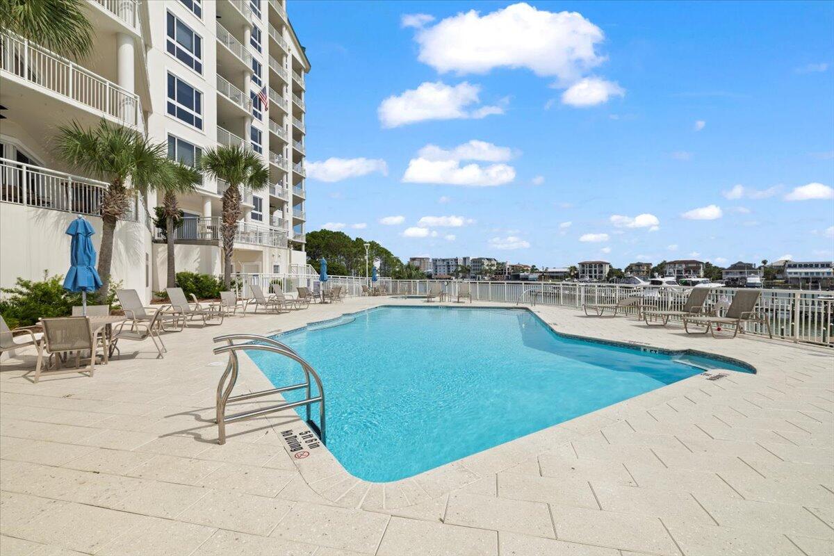 GRAND HARBOR - Residential