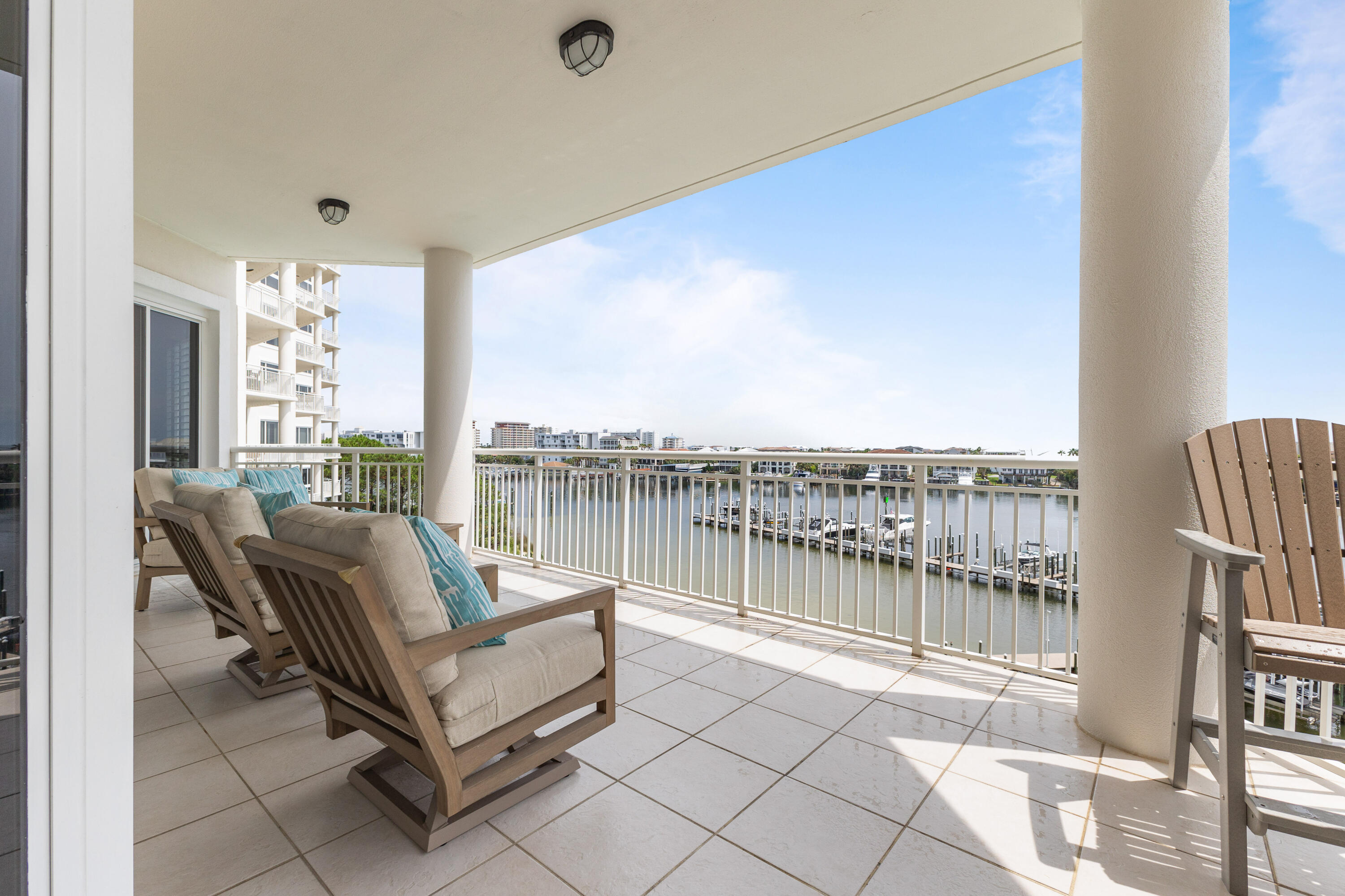 GRAND HARBOR - Residential