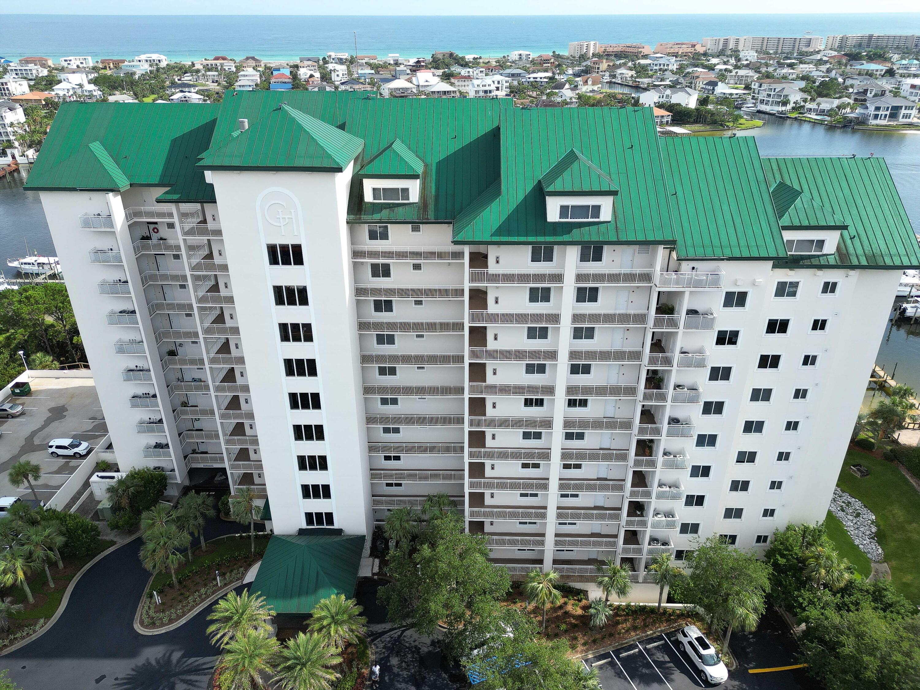 GRAND HARBOR - Residential