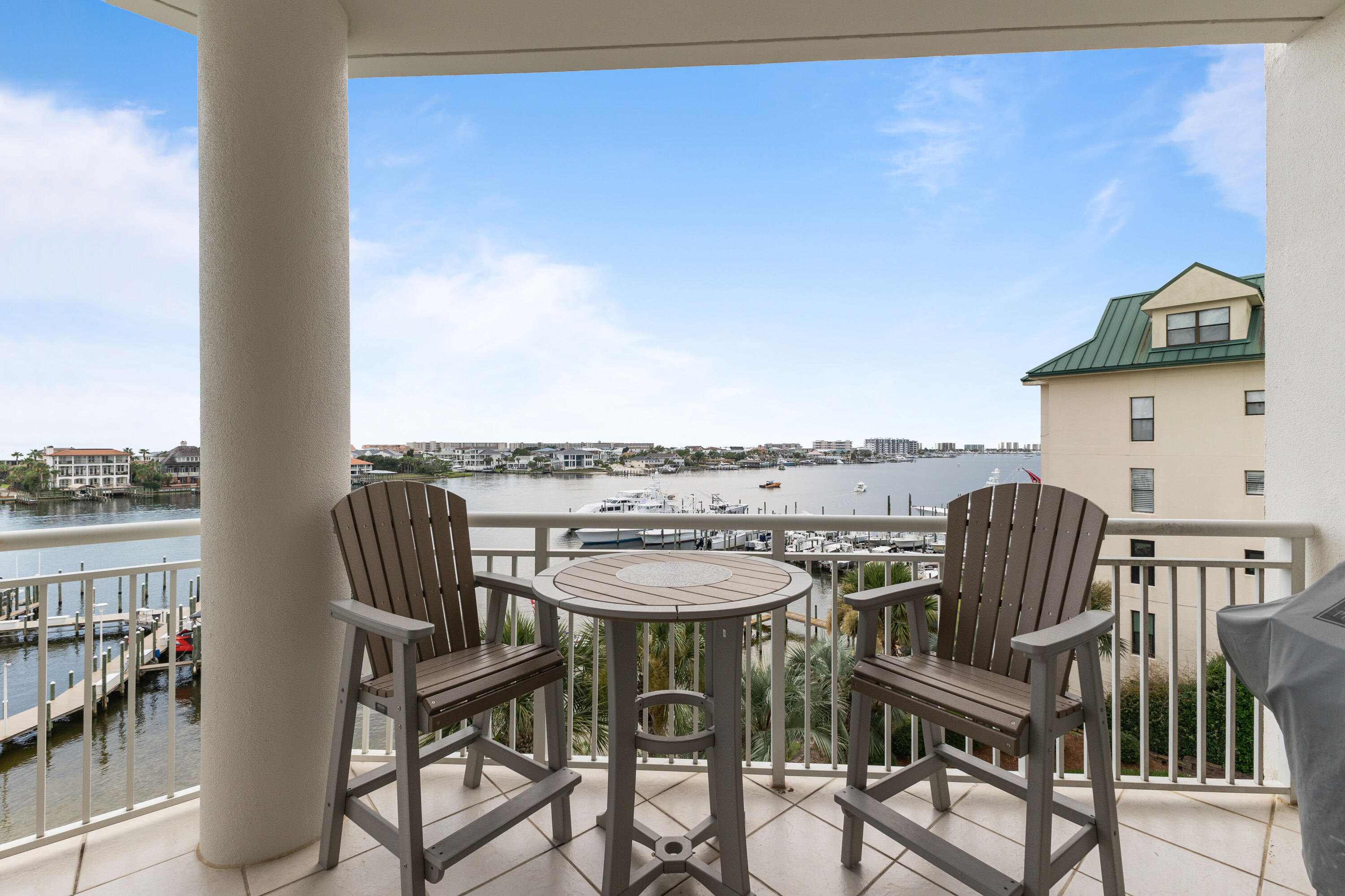 GRAND HARBOR - Residential