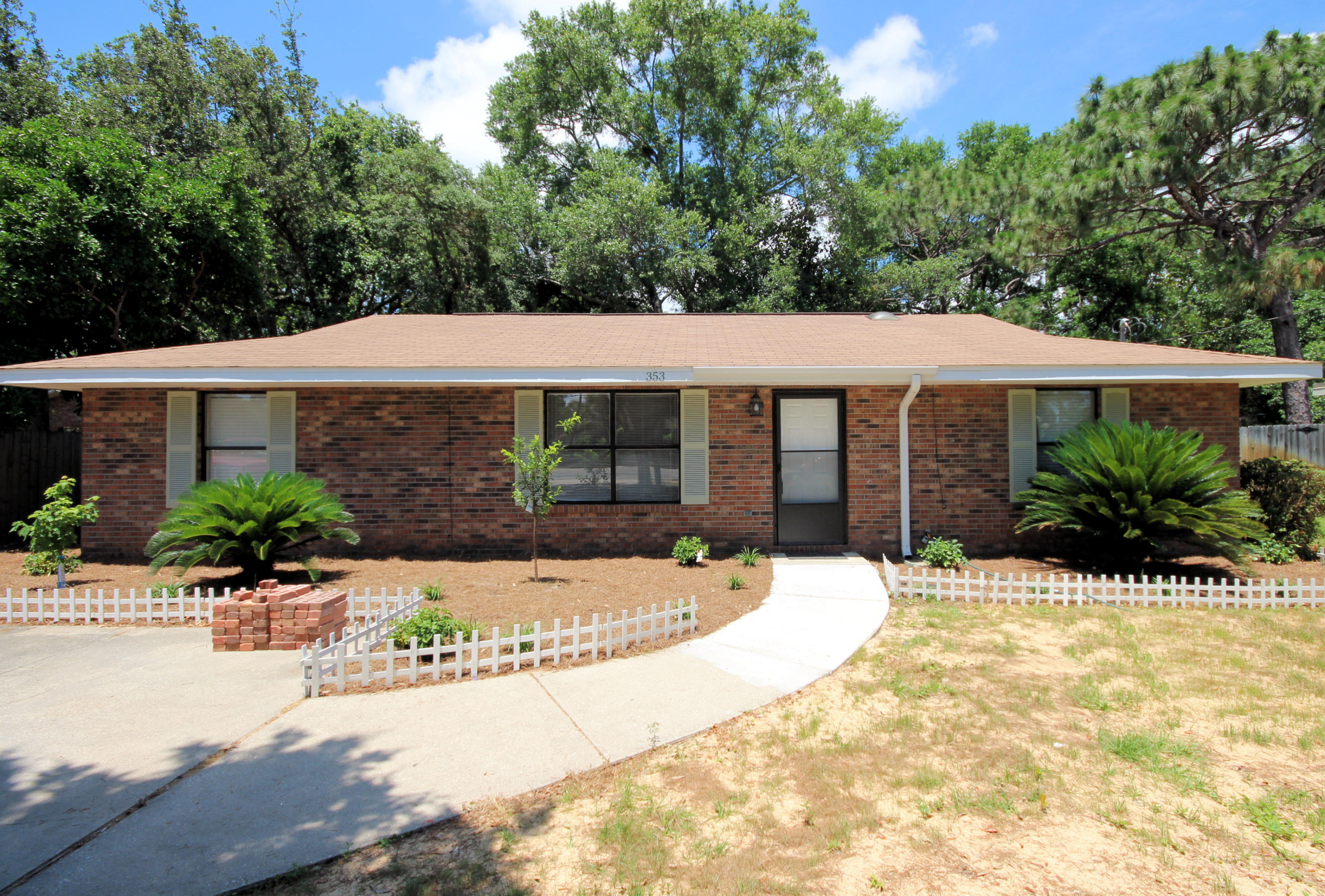 Central location!!! Walk to Fort Walton Beach High School and Edwin Elementary School. This Nice All Brick home offers 4 bedrooms 2 baths, split bedroom plan, open living room and dinning area, has a nice size office. Both Bathrooms has sky lights. Freshly painted inside, updated kitchen with new stainless refrigerator and stove. Private Fenced back with open deck. Central area to Highway 98 to Hurlburt and Eglin AFB, white sand beaches, and many shopping centers. Space to park small RV or boat. Property also for sale MLS 763078!
Ownership Interest - Listing Broker/Salesperson has ownership interest in the property.