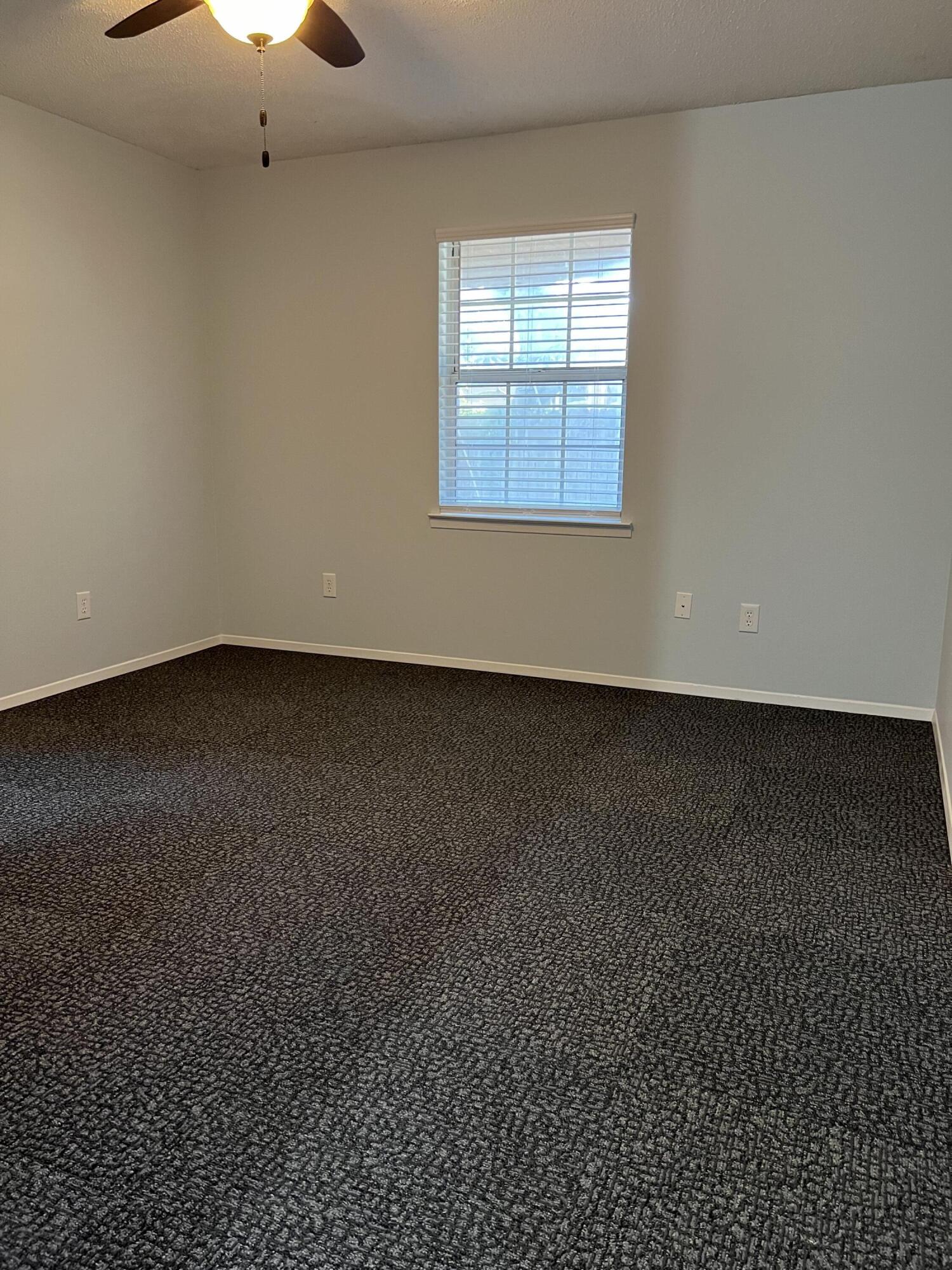 WELLINGTON MANOR - Residential Lease