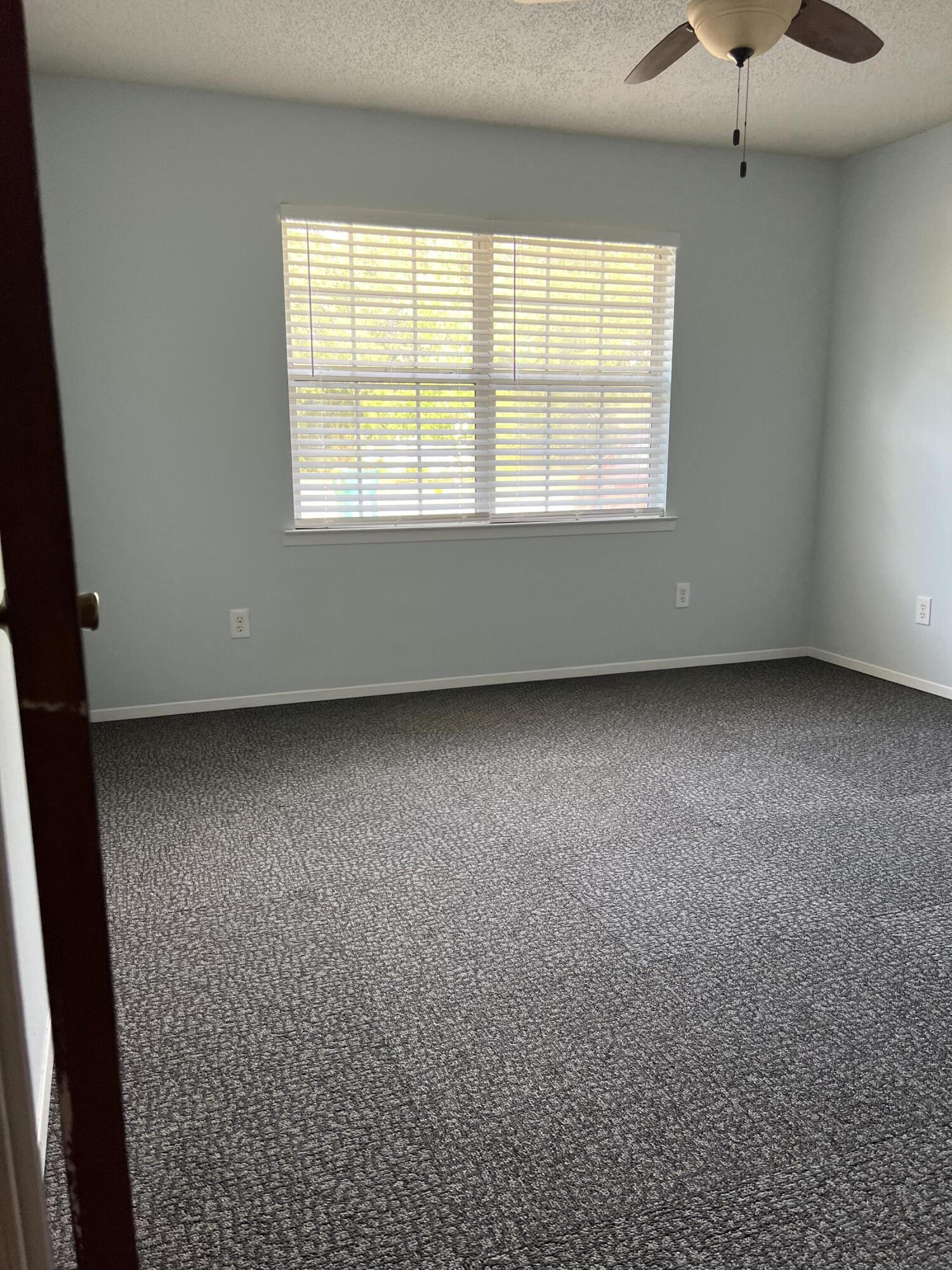 WELLINGTON MANOR - Residential Lease