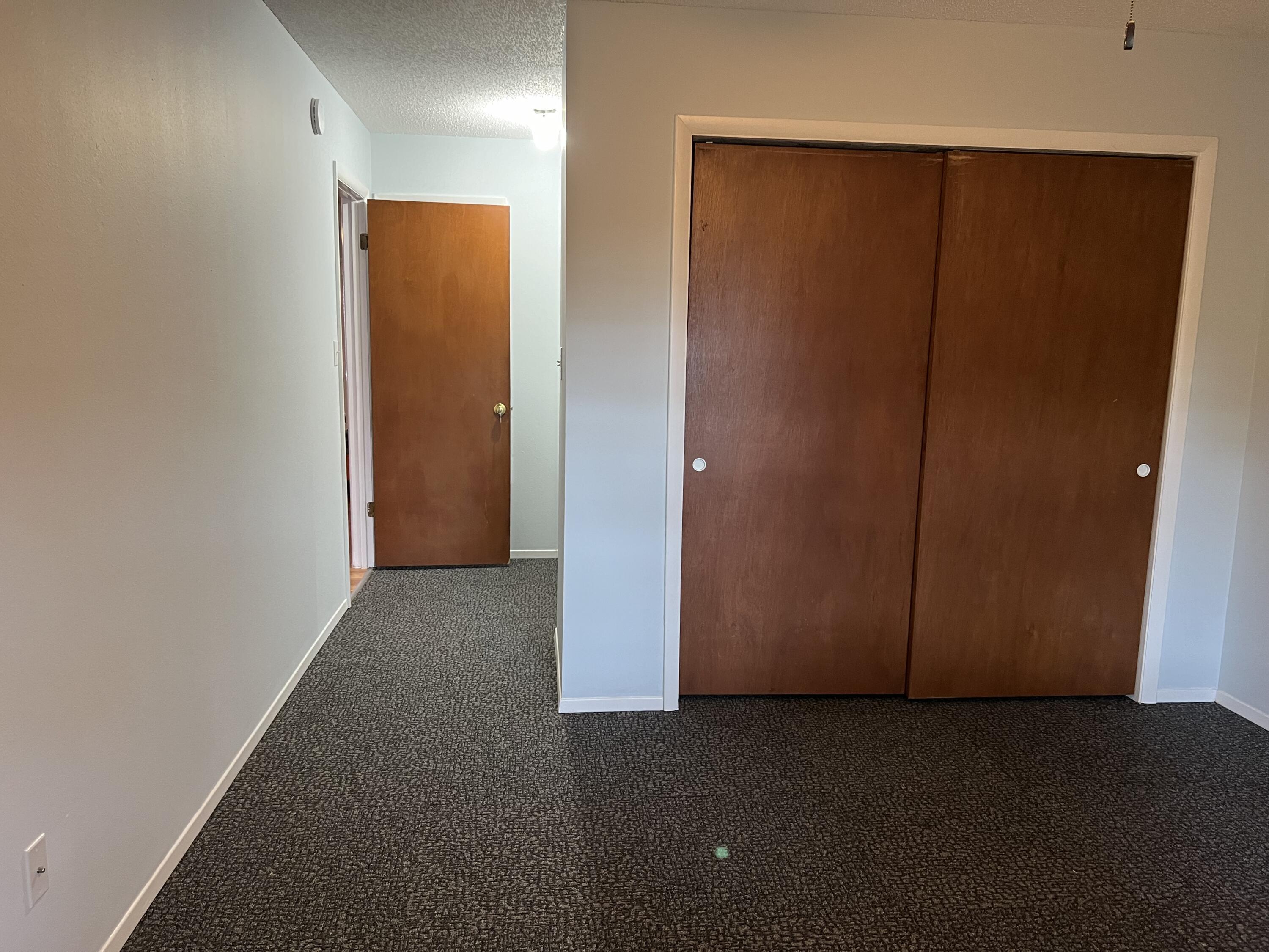 WELLINGTON MANOR - Residential Lease