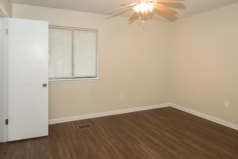 DENTON COURT - Residential Lease