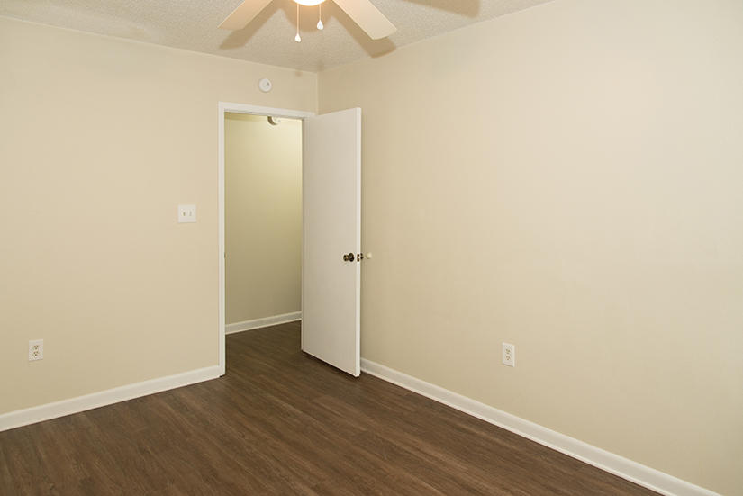 DENTON COURT - Residential Lease