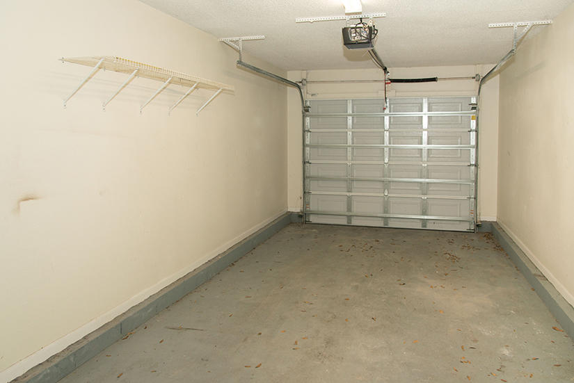 DENTON COURT - Residential Lease
