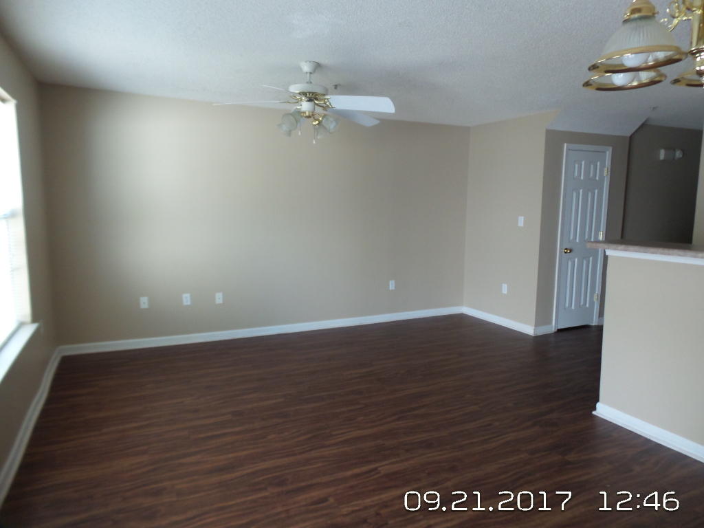 ROLLING PINES - Residential Lease