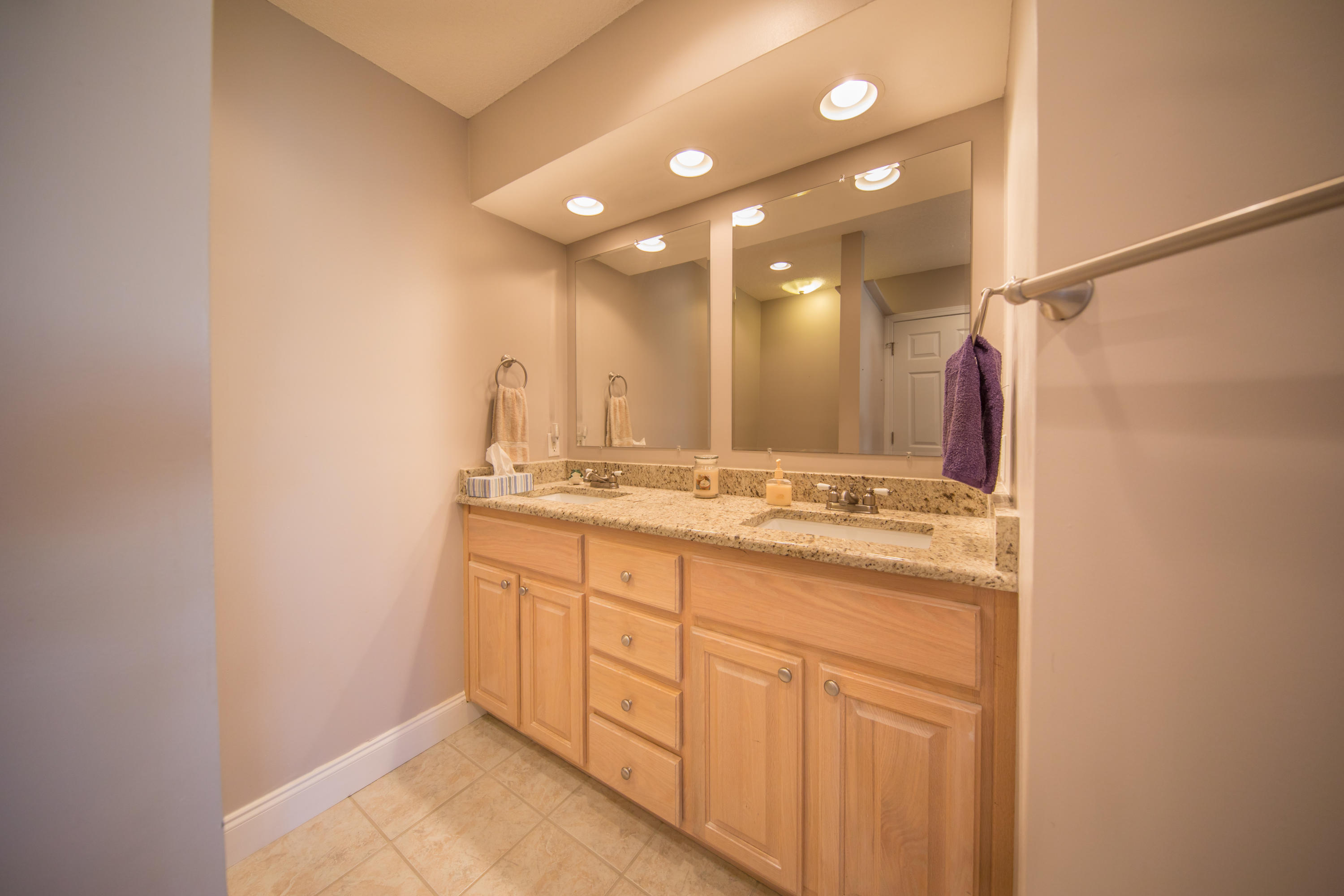 HOLLEY BY THE SEA - Residential