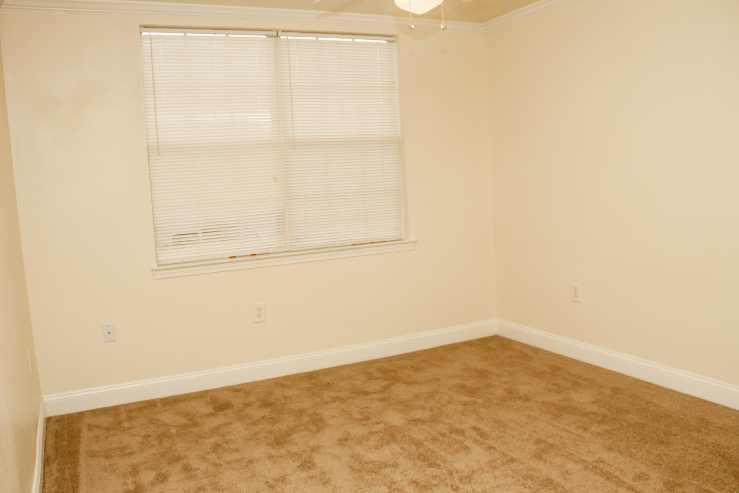 EAGLES LANDING S/D - Residential Lease